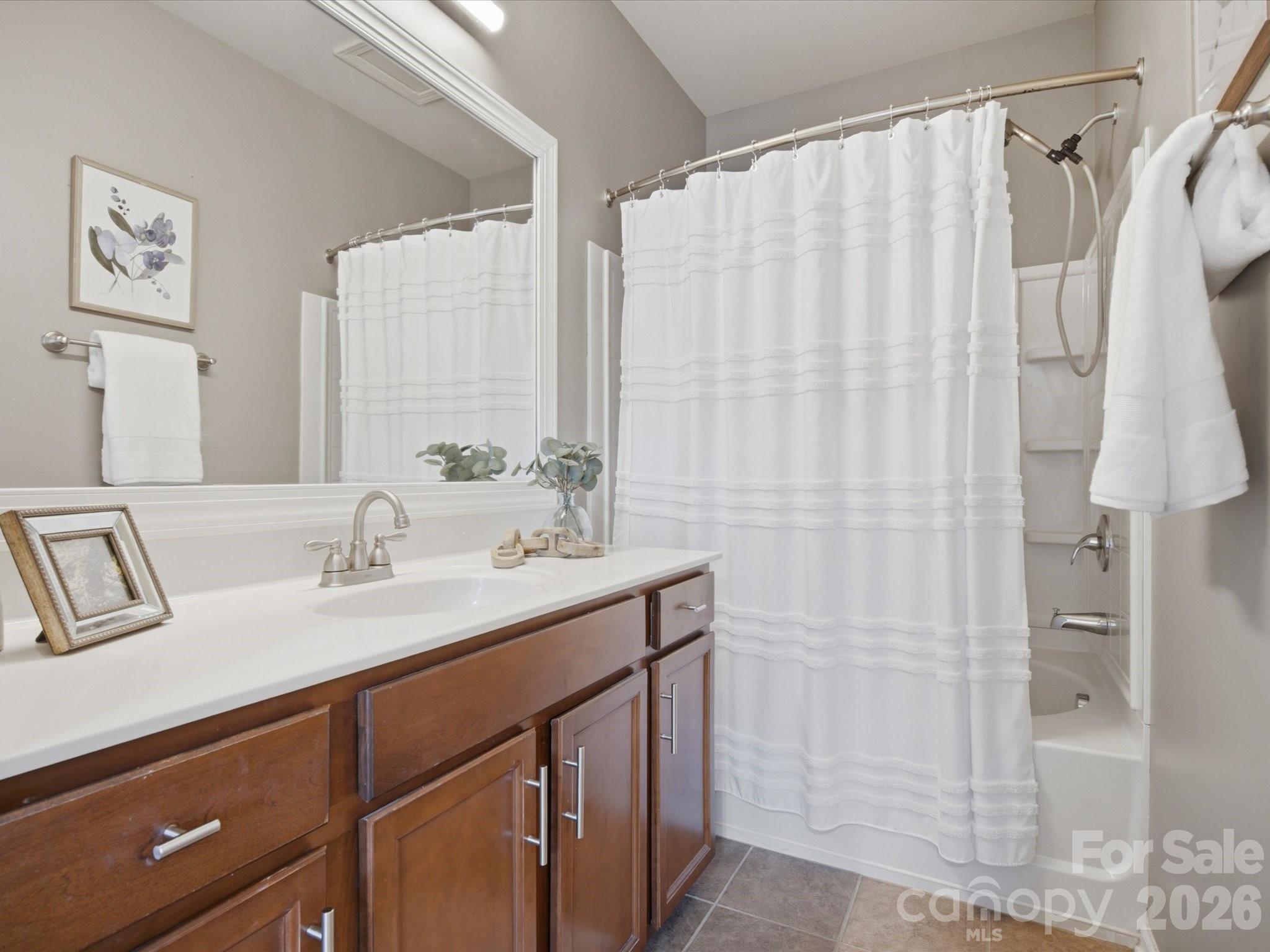 9533 Longstone Lane Property Photo 15
