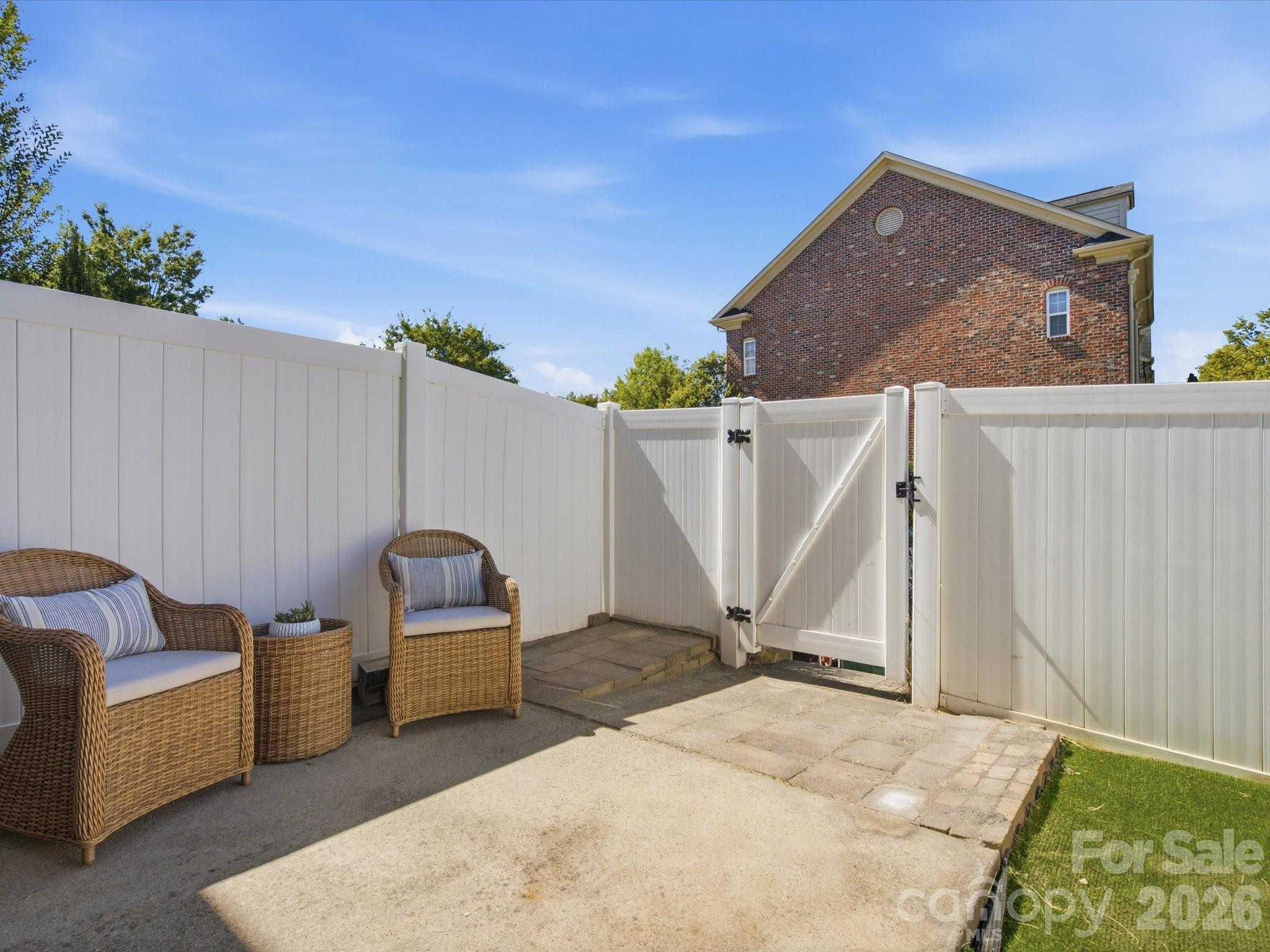 9533 Longstone Lane Property Photo 23