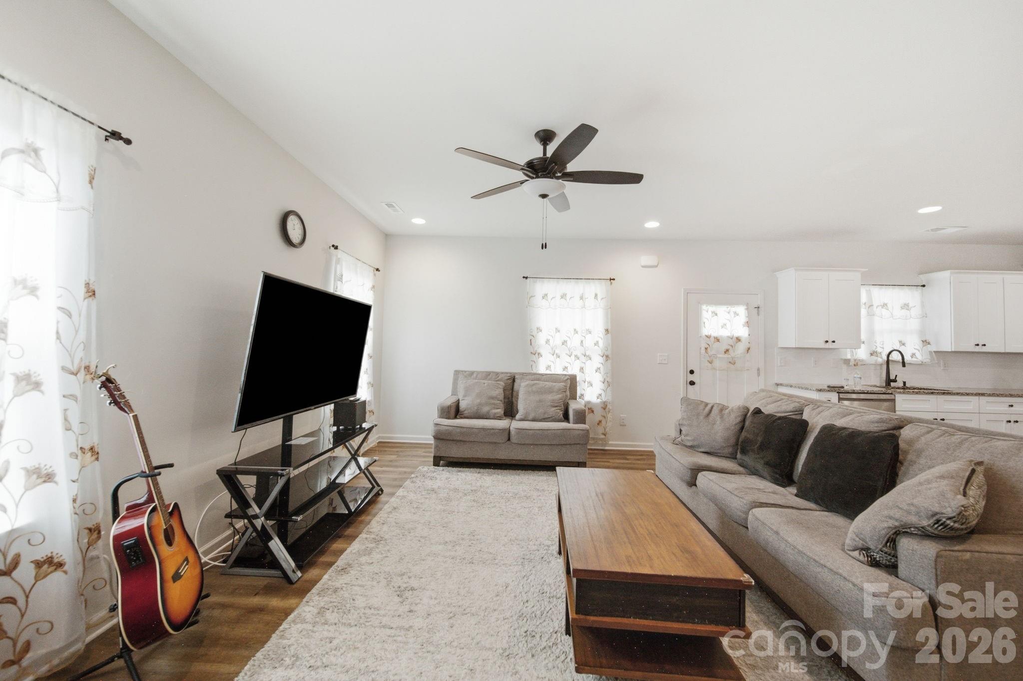 844 Matthews School Road Property Photo 3