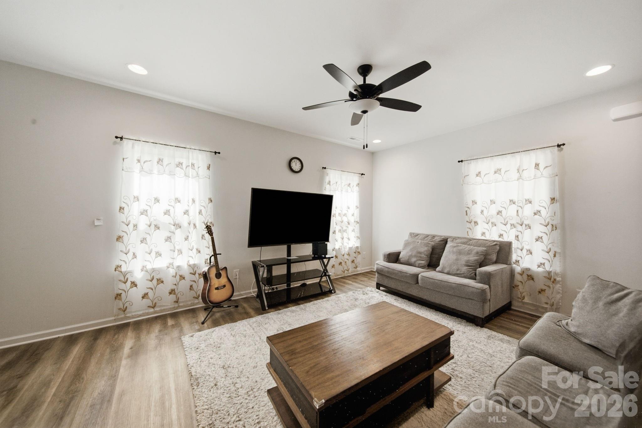 844 Matthews School Road Property Photo 6