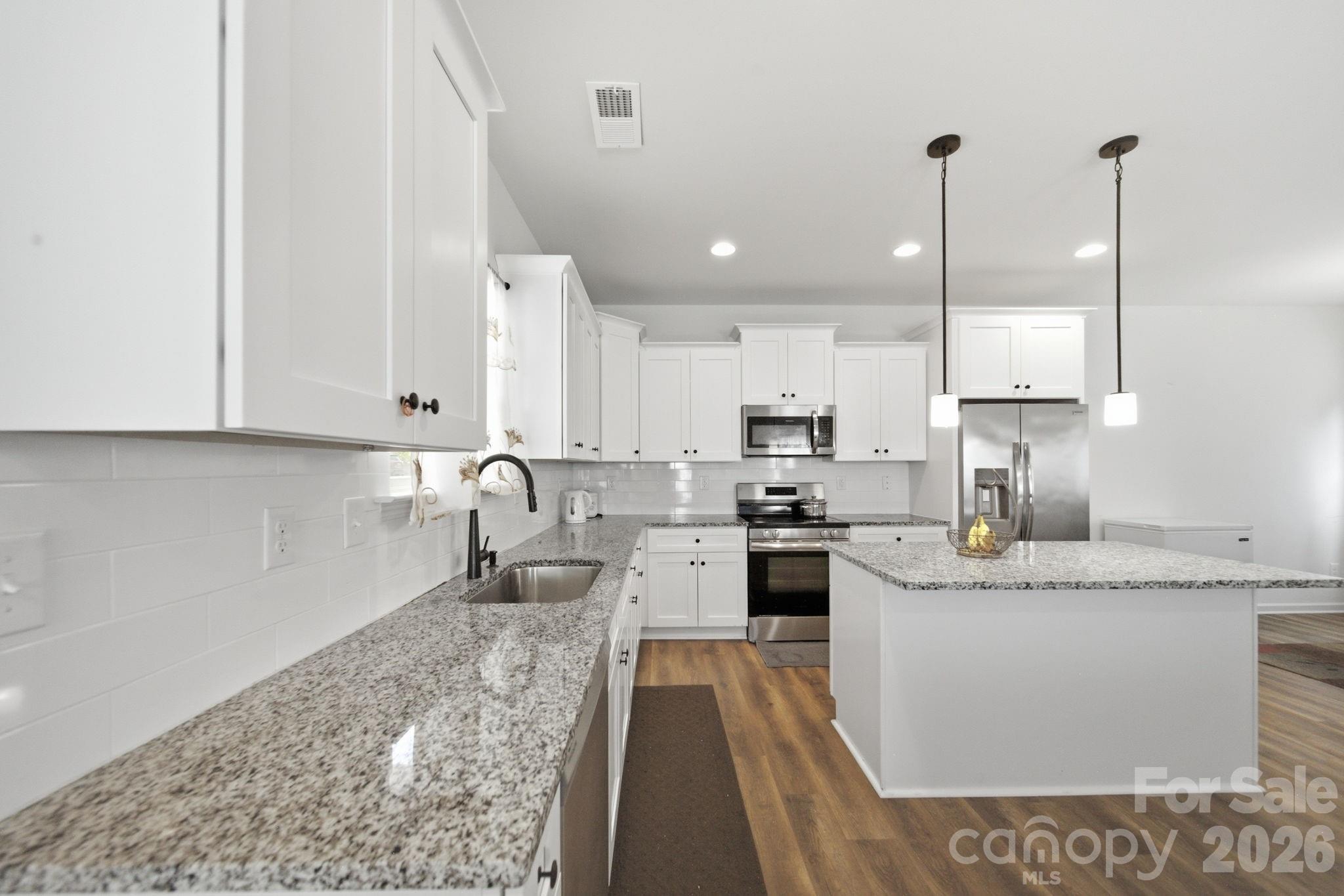 844 Matthews School Road Property Photo 8