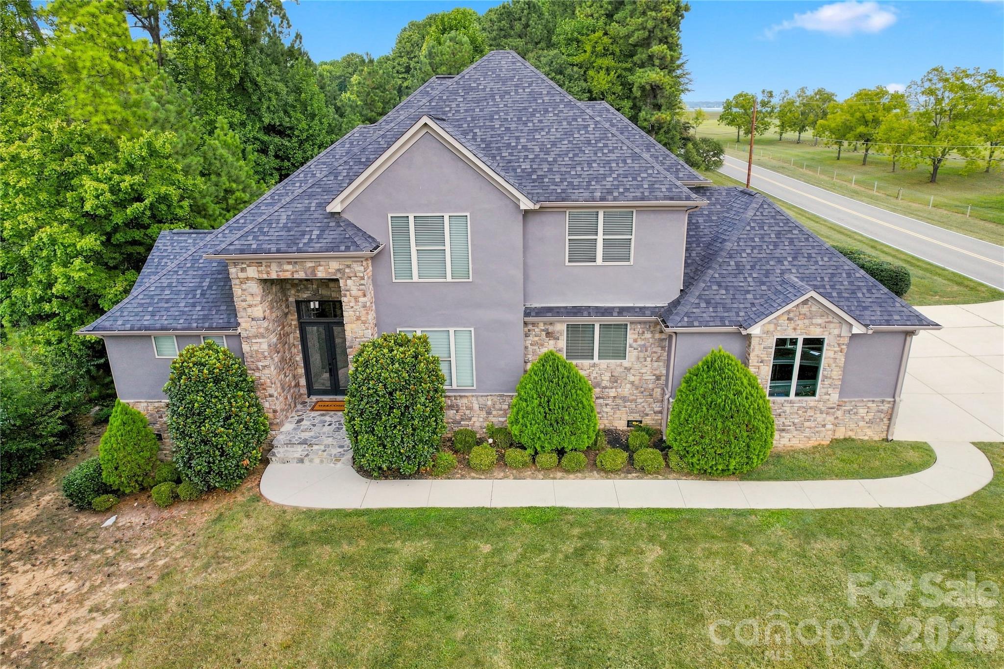 8007 Glen Abbey Circle Property Photo 1