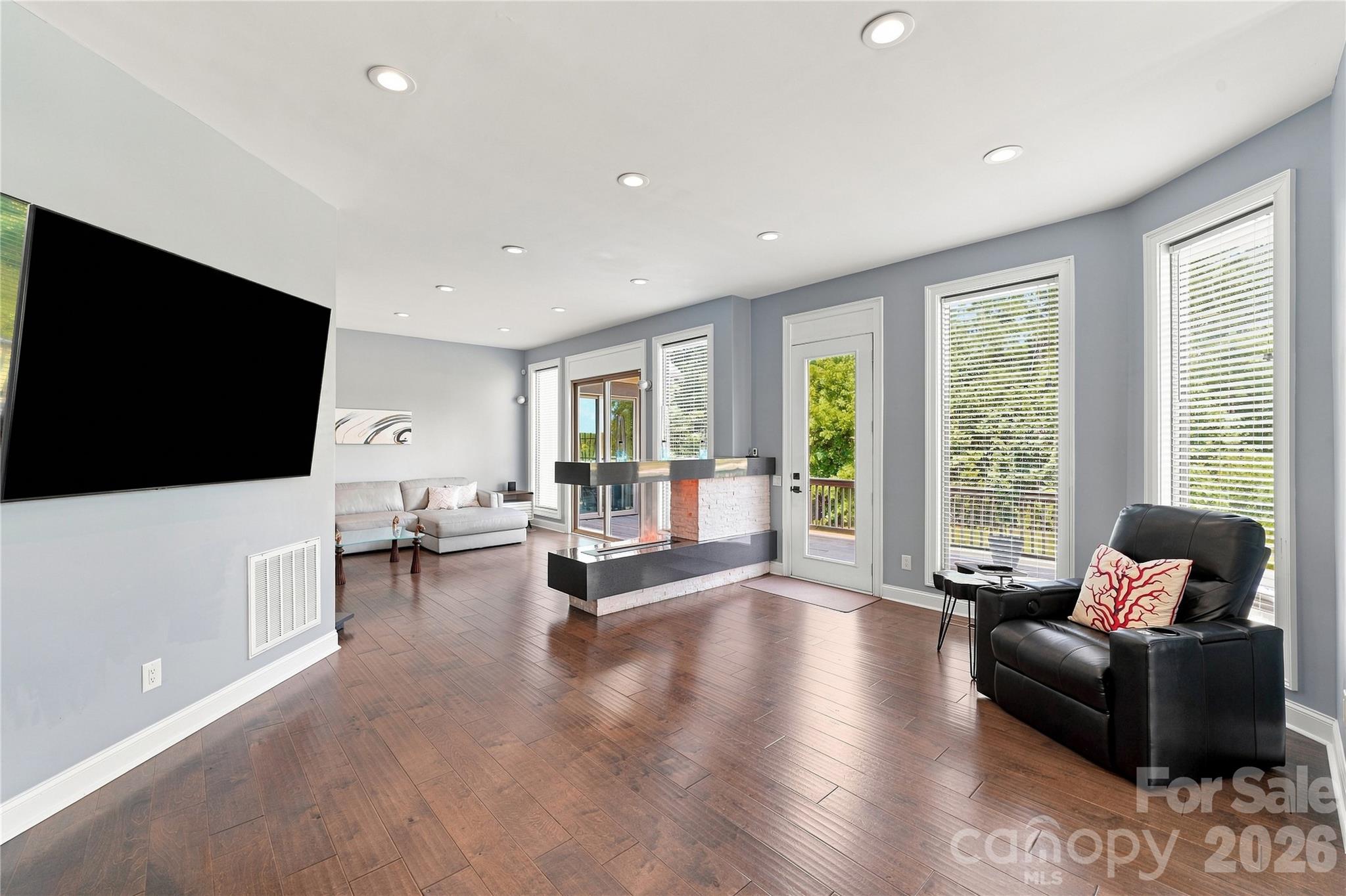 8007 Glen Abbey Circle Property Photo 13