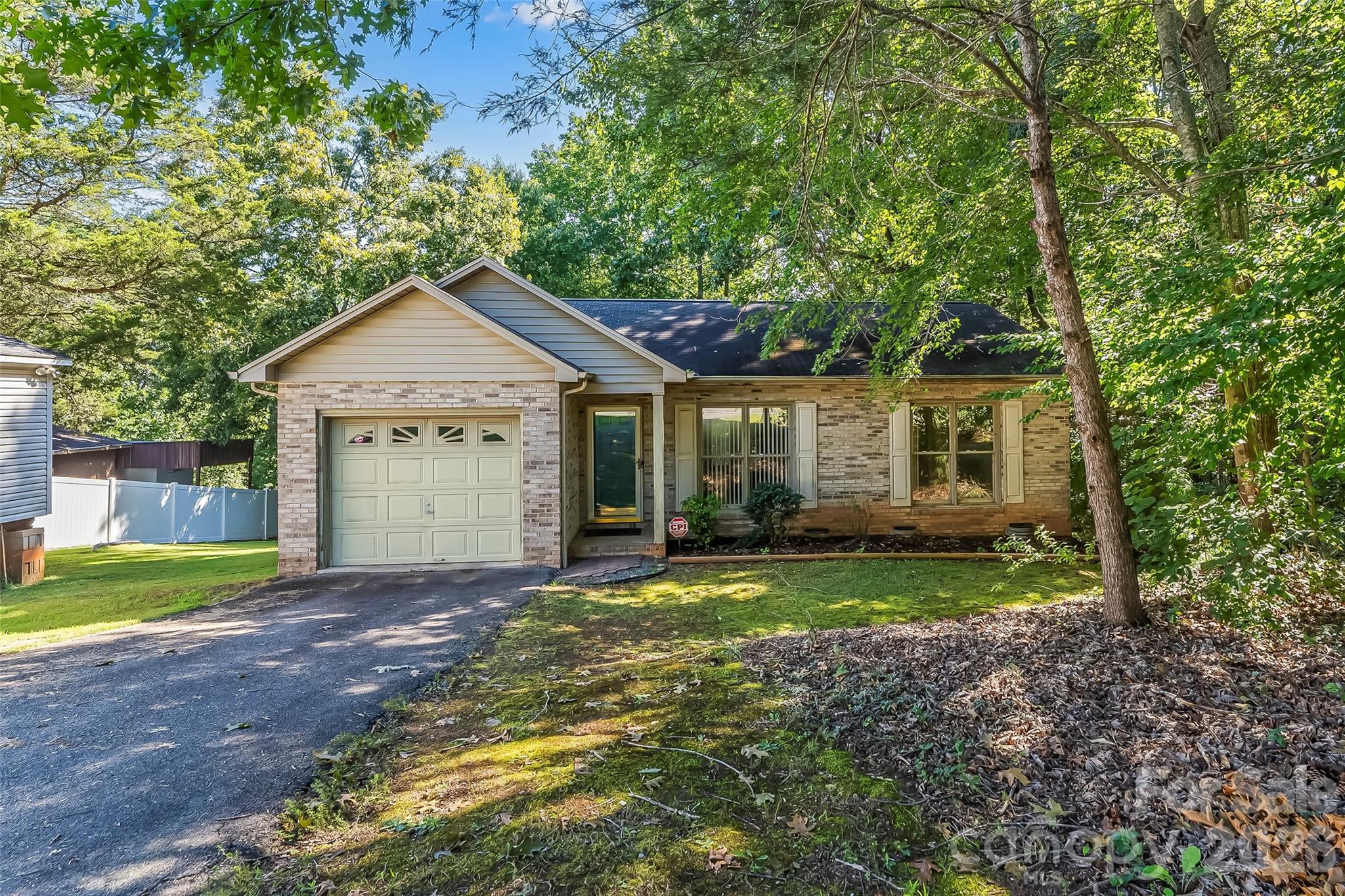 2524 Robinson Road Property Photo 1