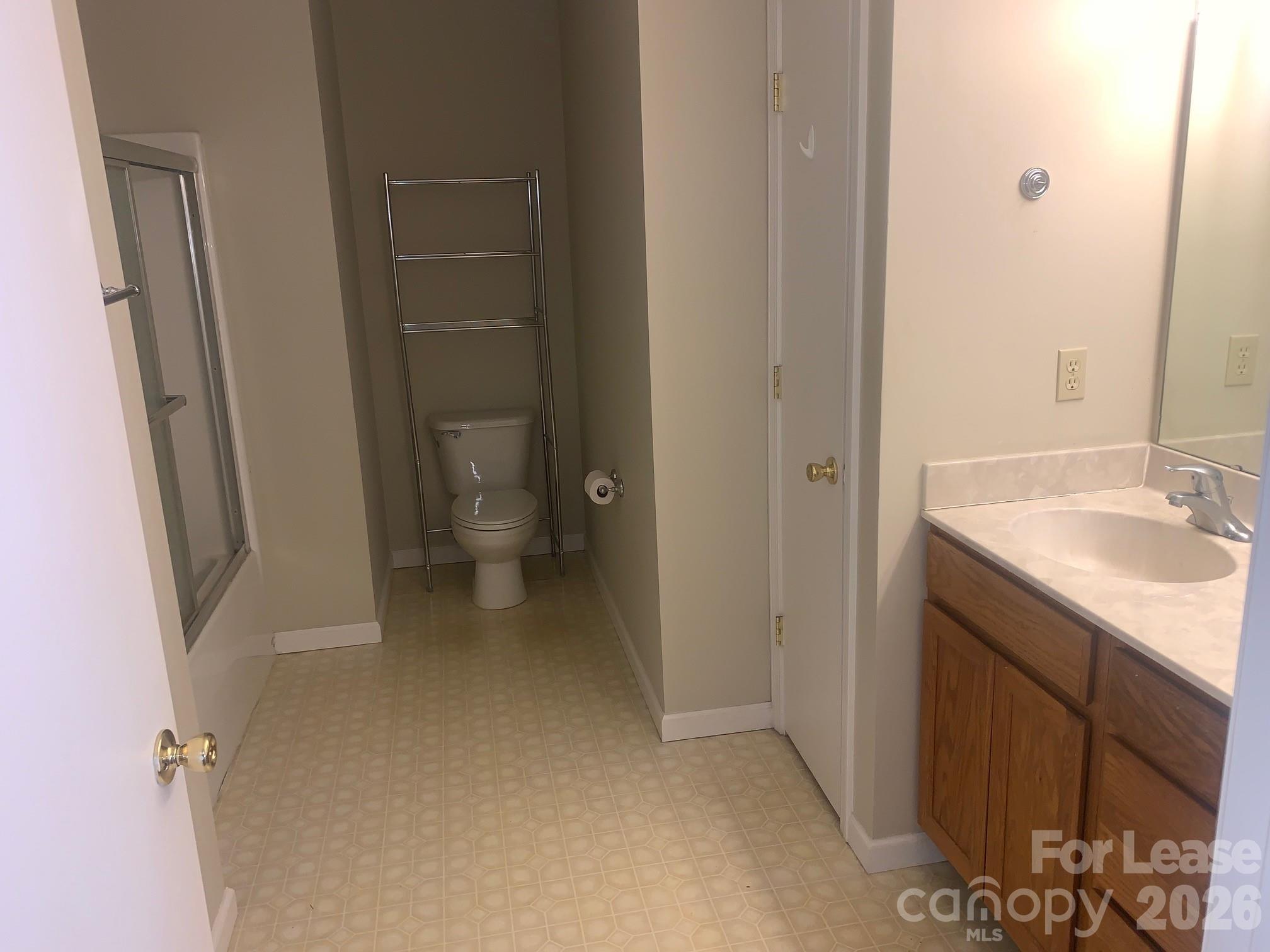 90 Apple Tree Lane 24 Property Photo 4