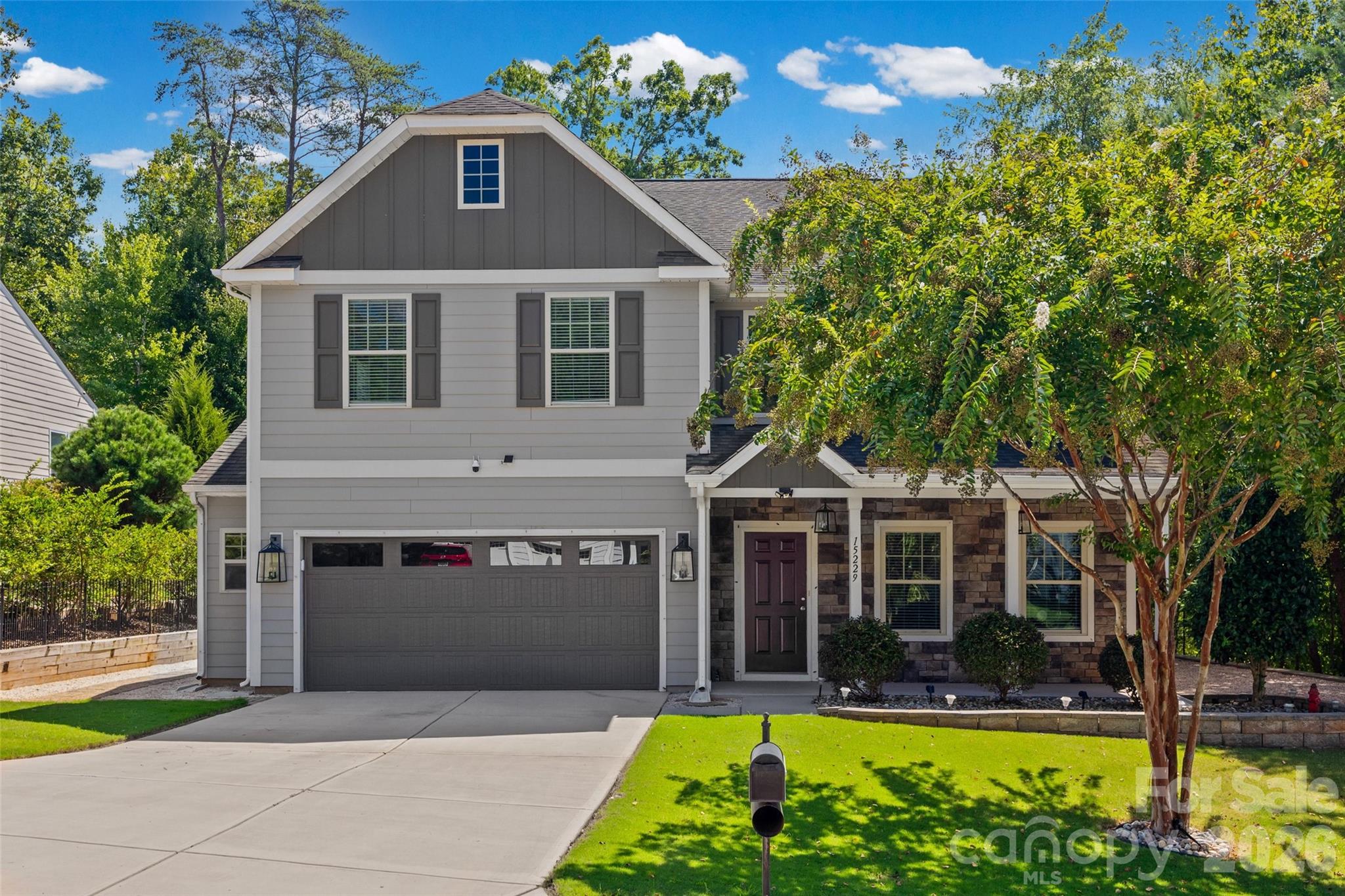 15229 Windward Lane Property Photo 1
