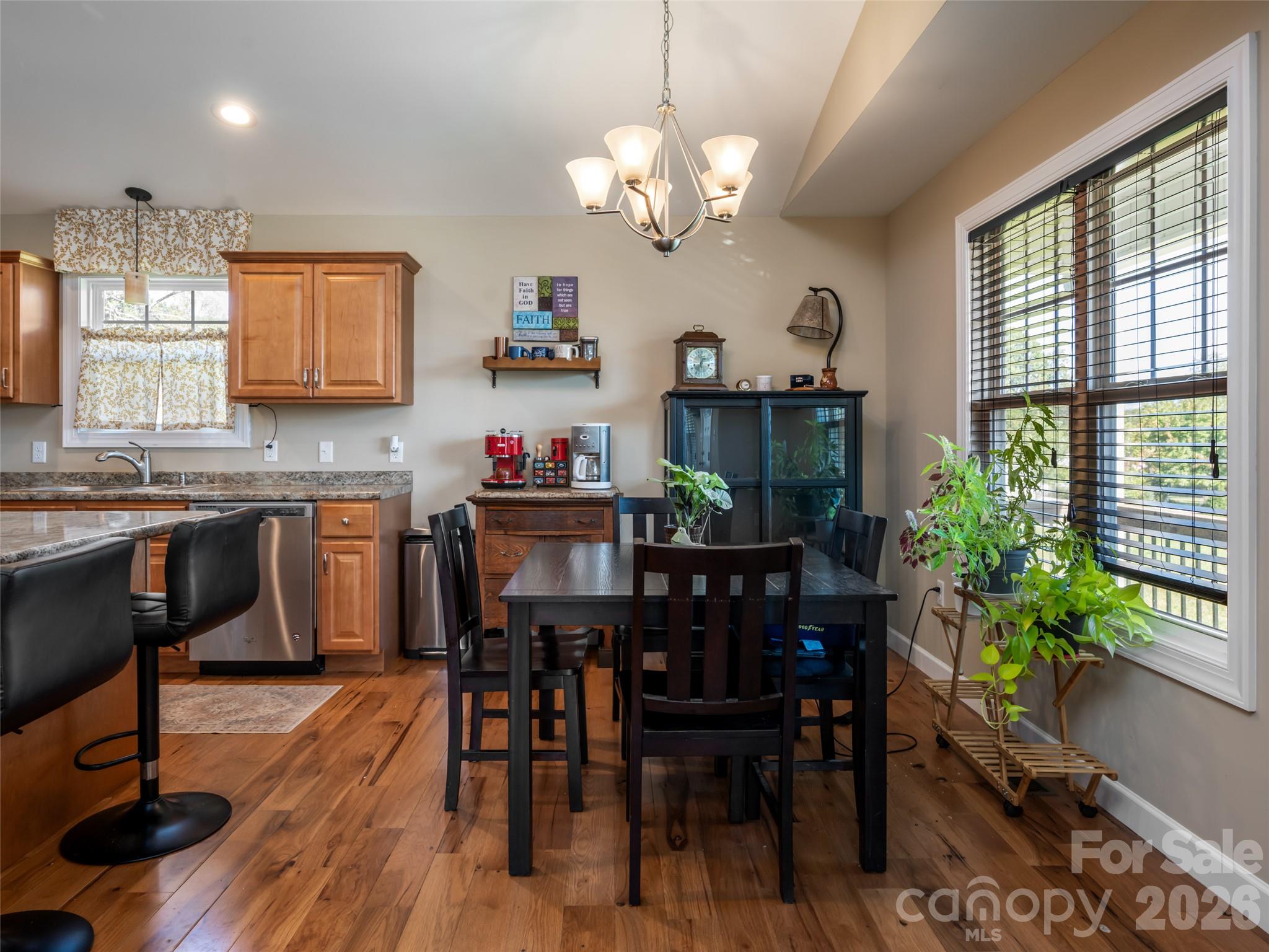 33 Sherman Meadows Drive Property Photo 12