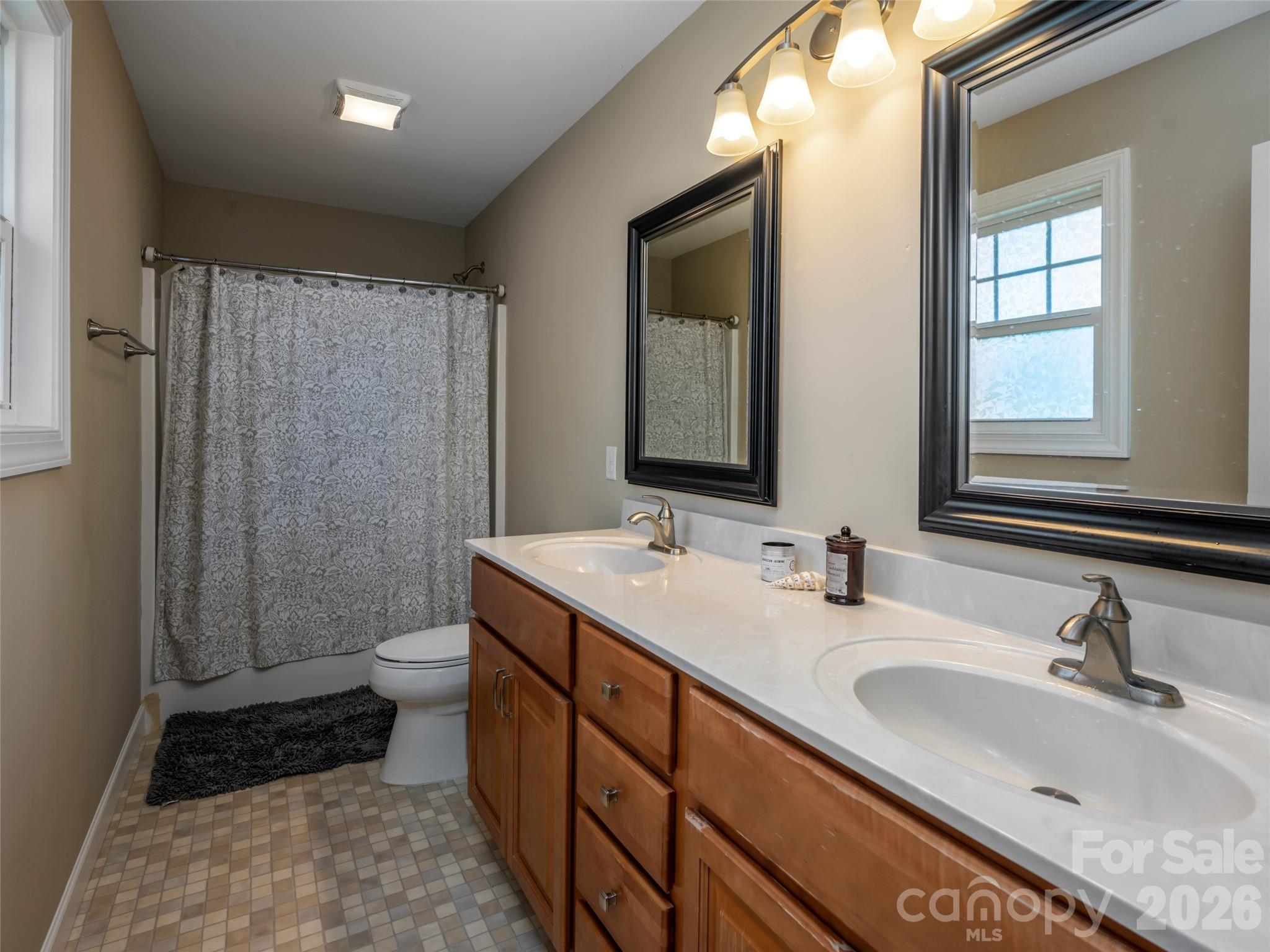 33 Sherman Meadows Drive Property Photo 22