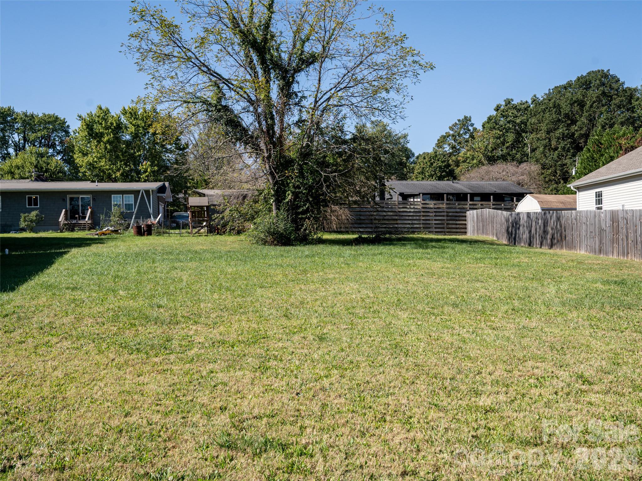 33 Sherman Meadows Drive Property Photo 28
