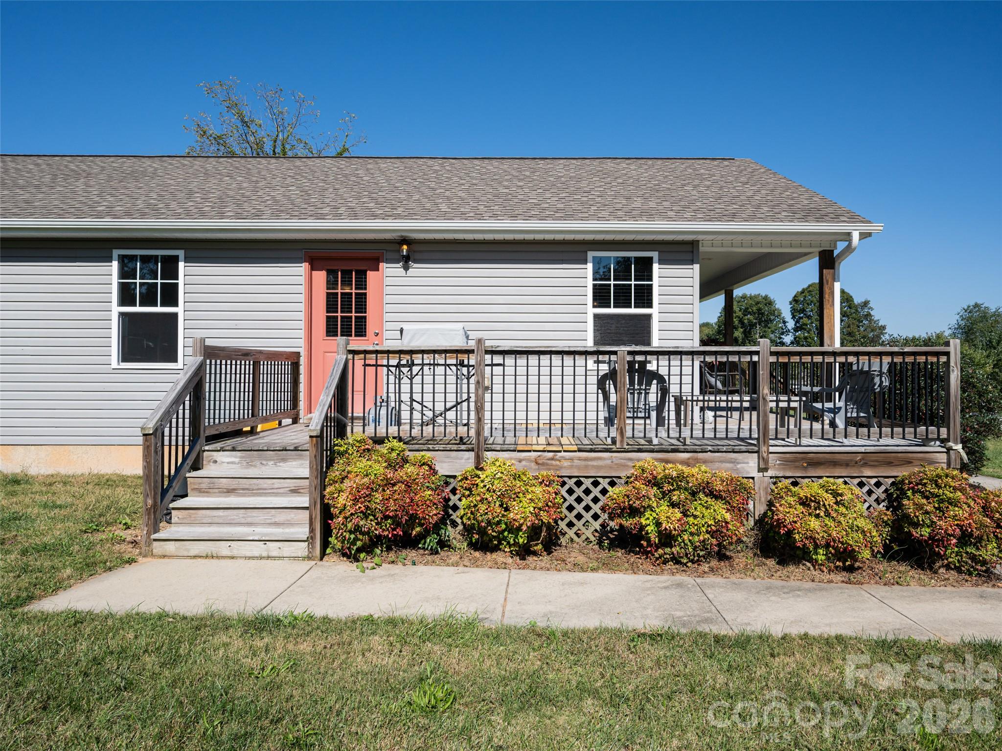 33 Sherman Meadows Drive Property Photo 29