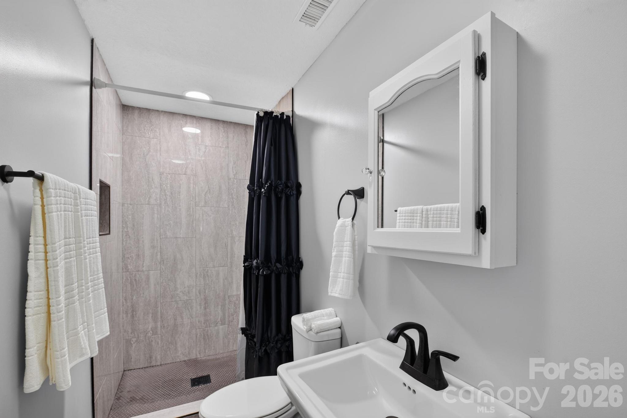 935 Ridgewood Drive Property Photo 34