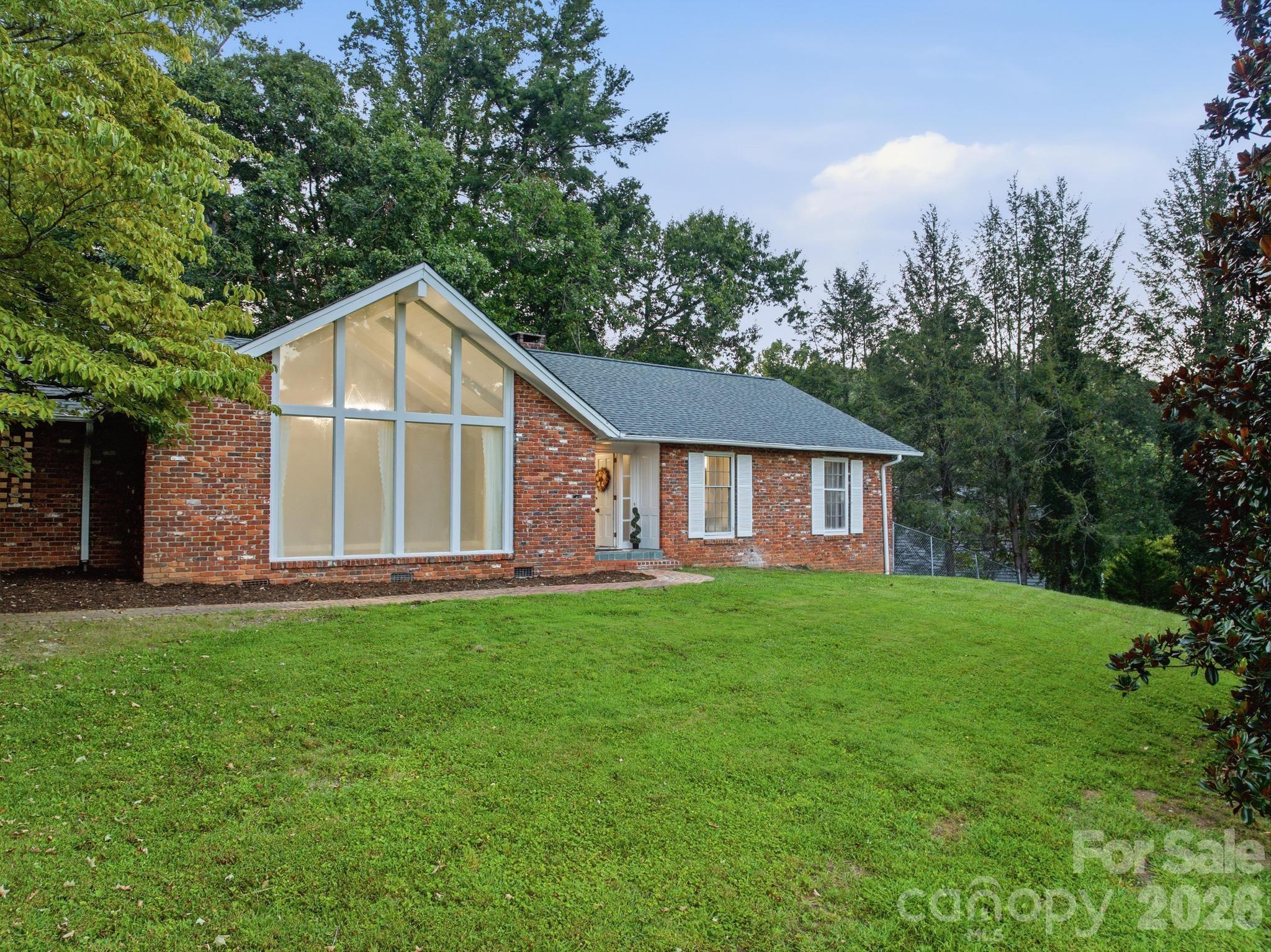 935 Ridgewood Drive Property Photo 38