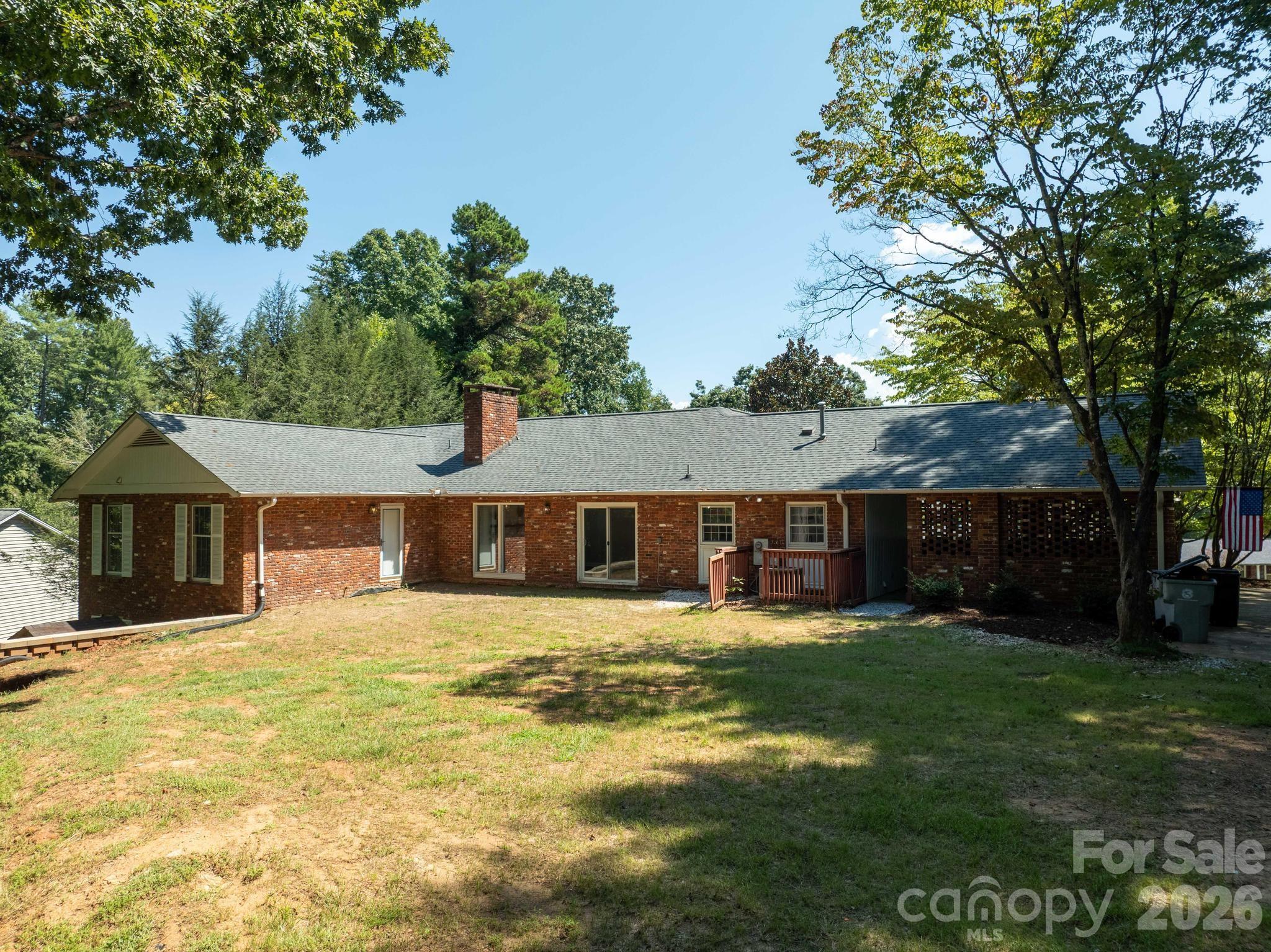 935 Ridgewood Drive Property Photo 43