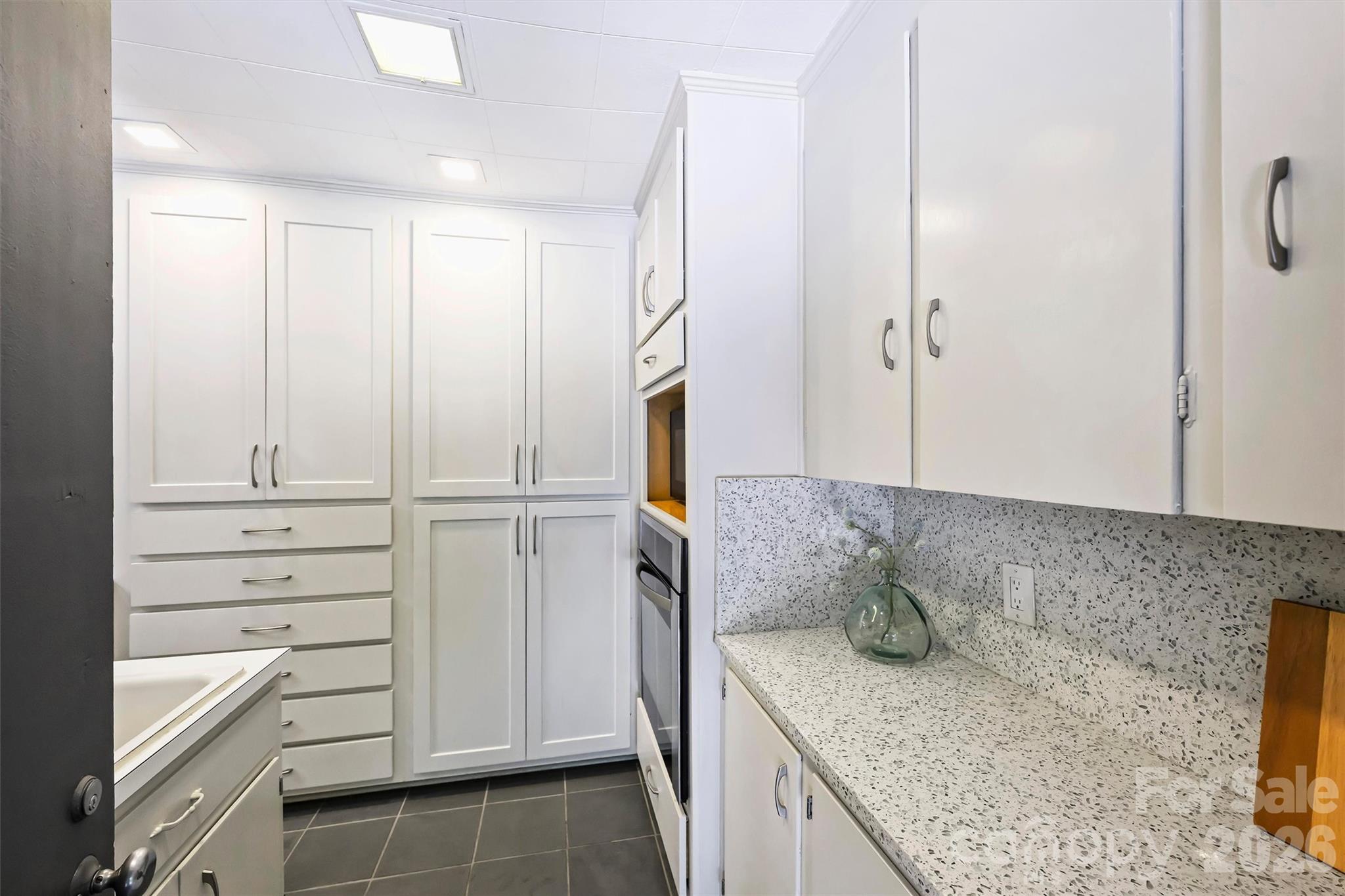 101 S Westover Drive A Property Photo 18