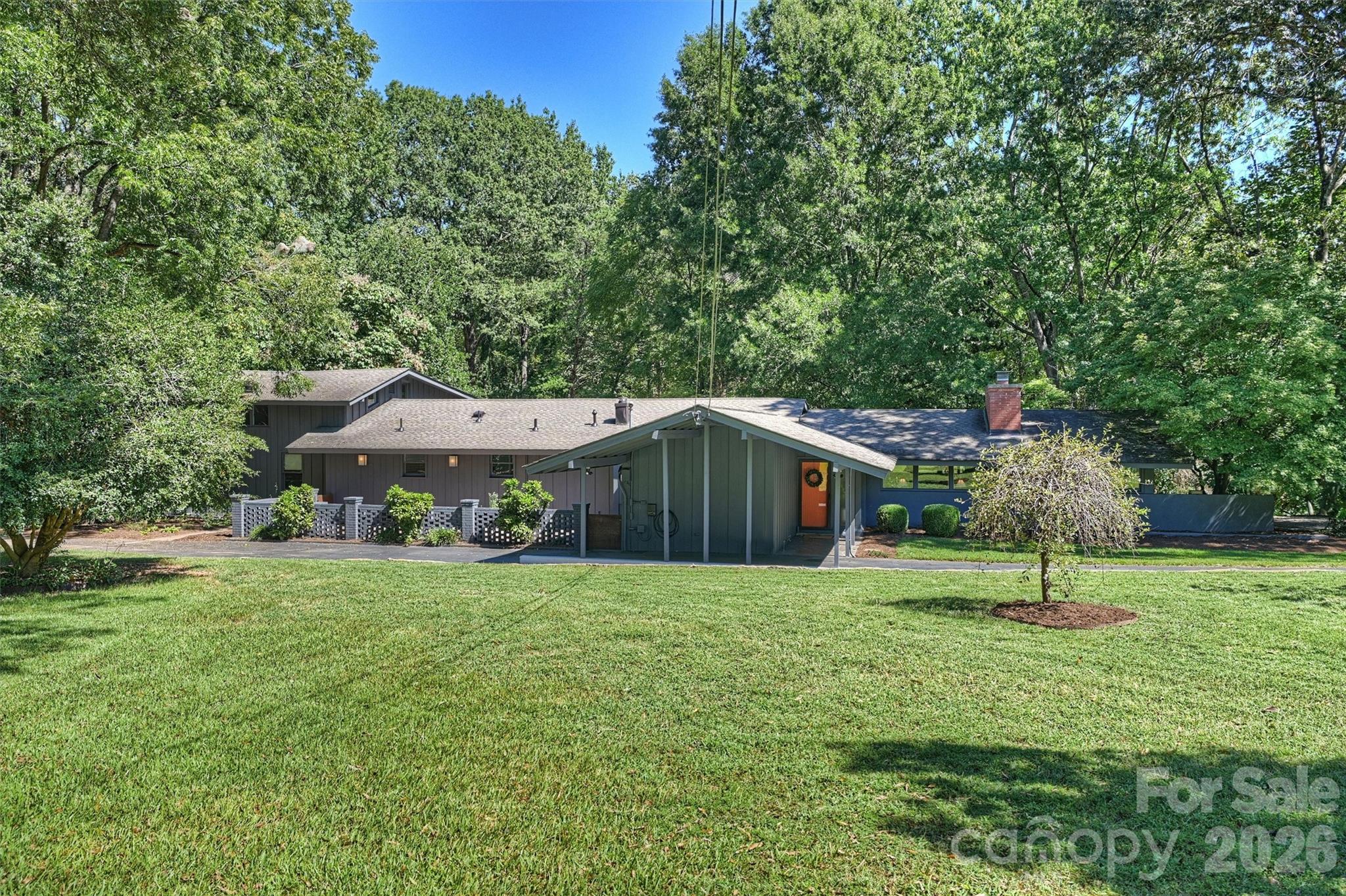 101a S Westover Drive Property Photo 1