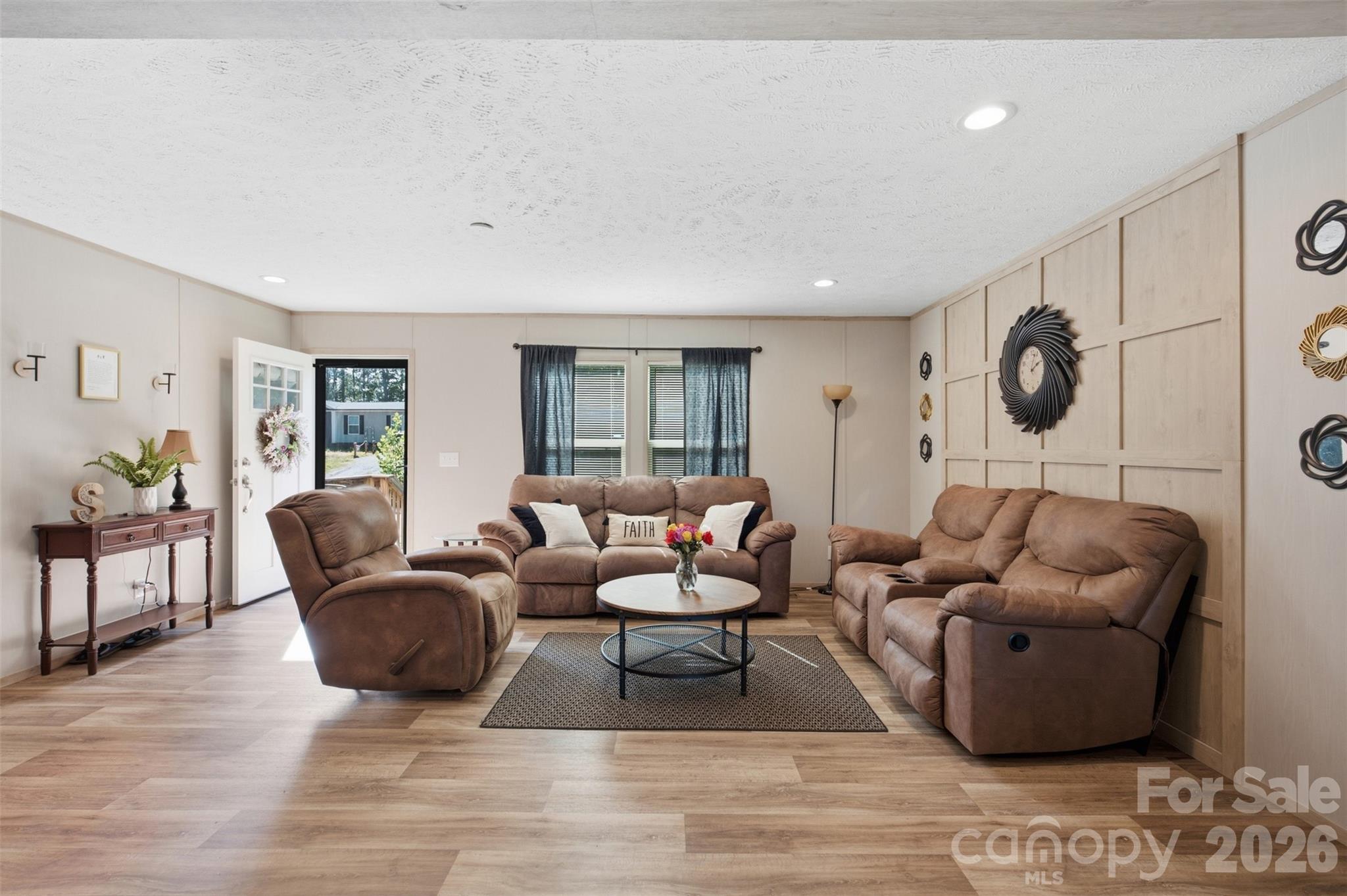 3194 Medicine Bow None Property Photo 4