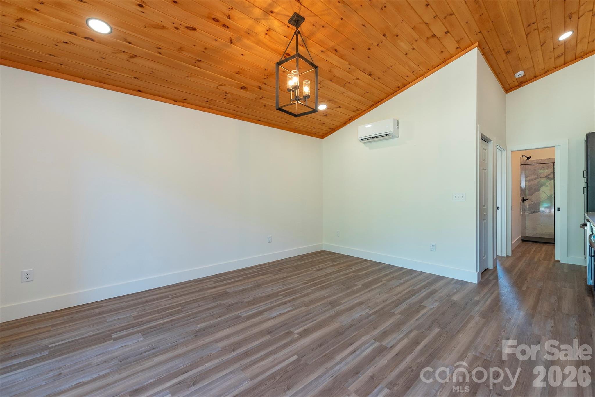 73 W Mitchell Street Property Photo 14