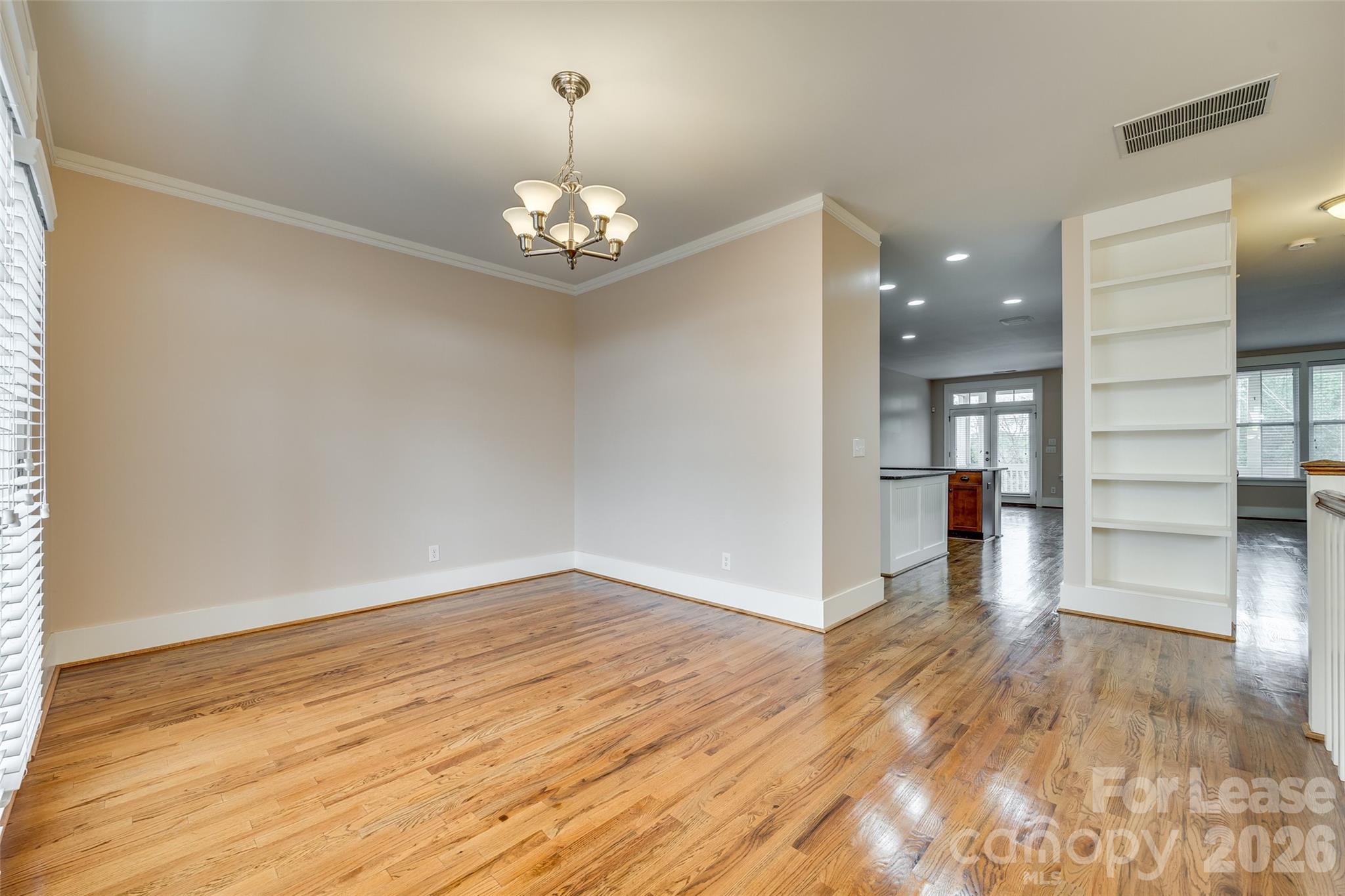 799 Herrons Ferry Road Property Photo 15