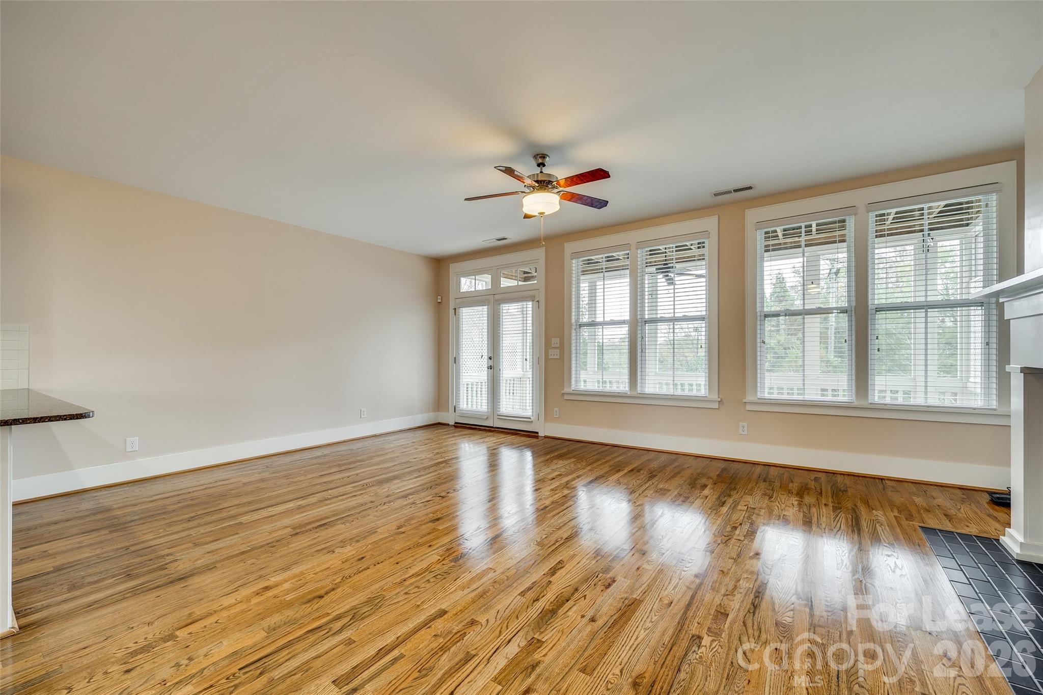 799 Herrons Ferry Road Property Photo 18