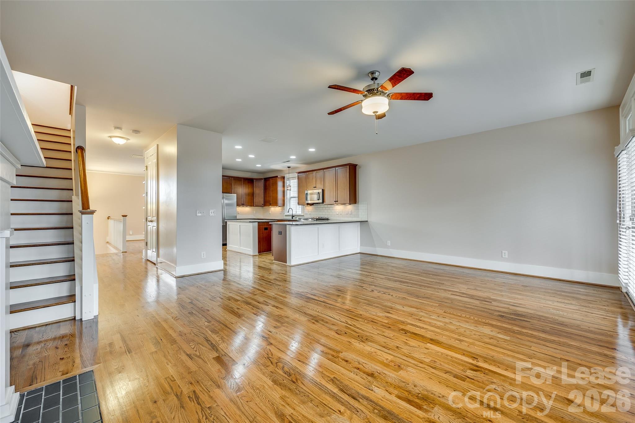 799 Herrons Ferry Road Property Photo 19