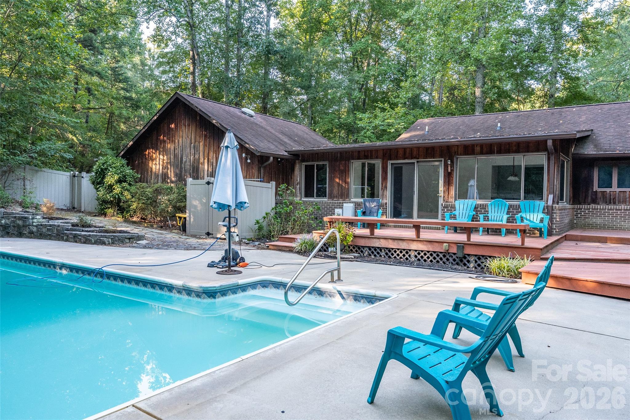565 Oak Ridge Run Property Photo 6