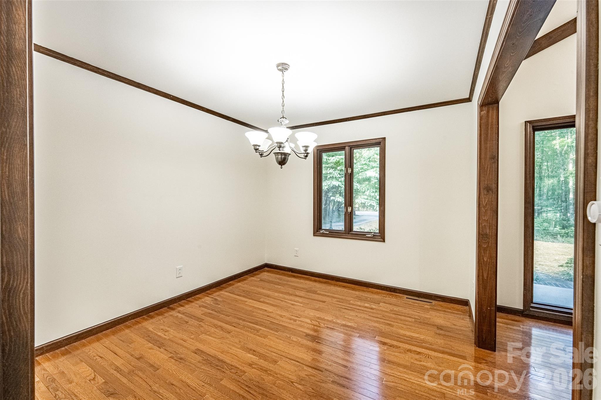 565 Oak Ridge Run Property Photo 12