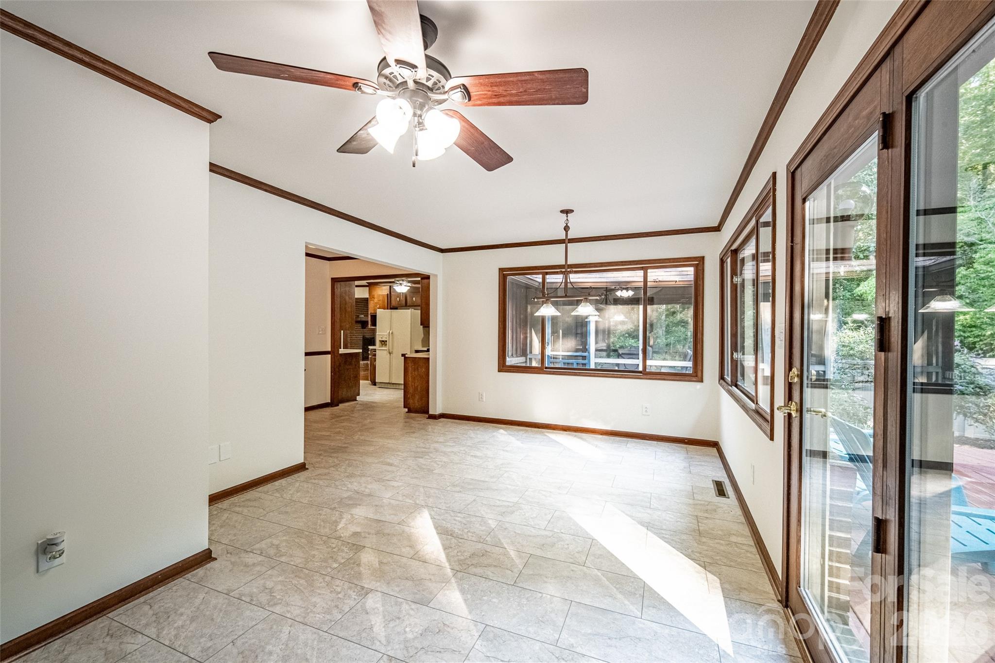 565 Oak Ridge Run Property Photo 13
