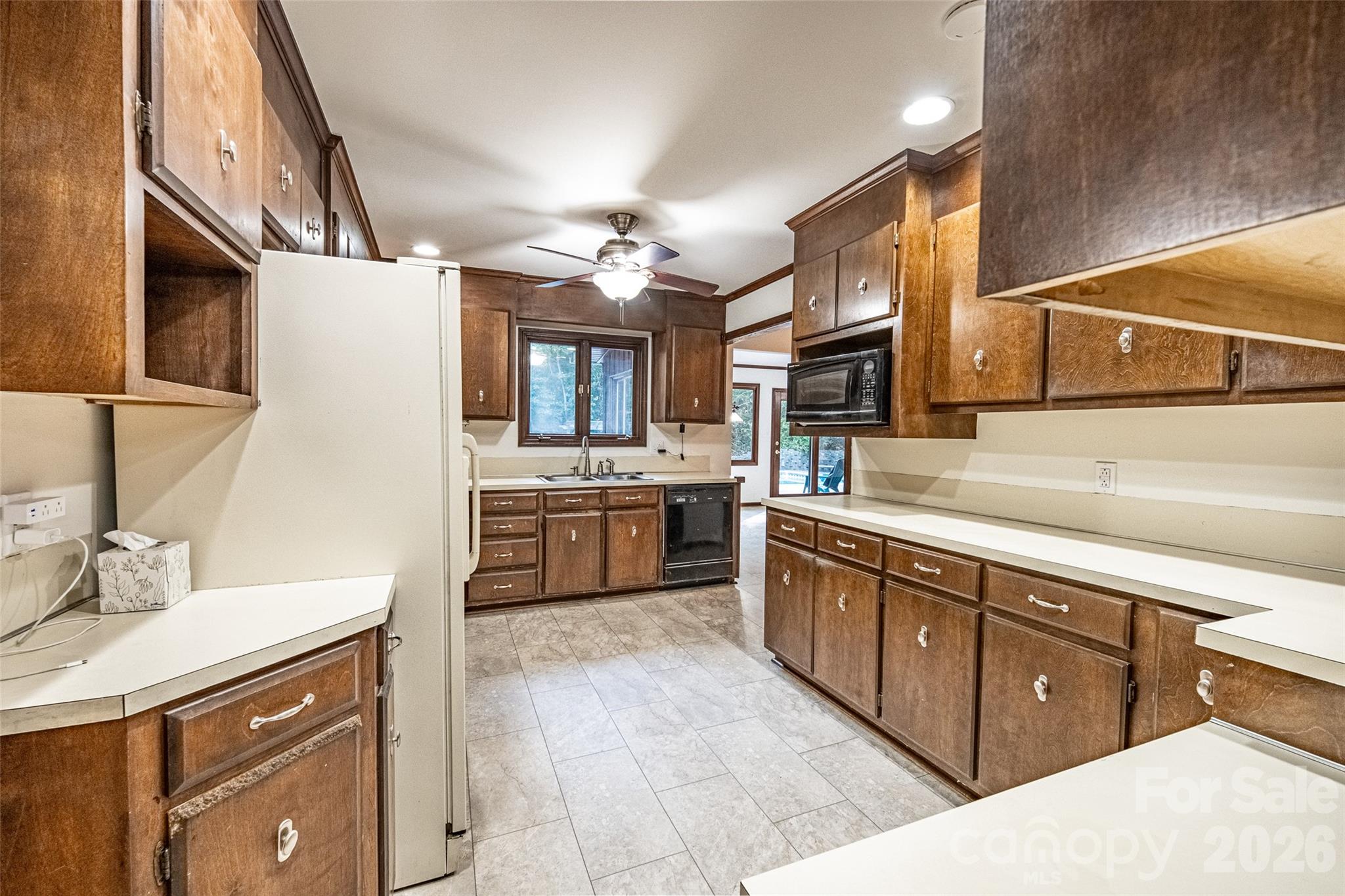 565 Oak Ridge Run Property Photo 17