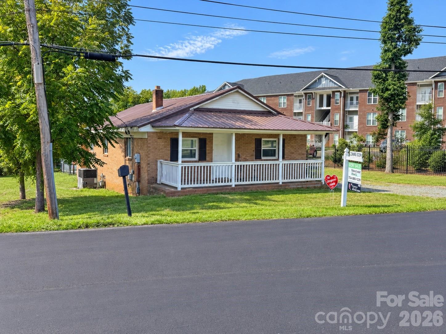 1231 Bradford Heights Road Property Photo 3