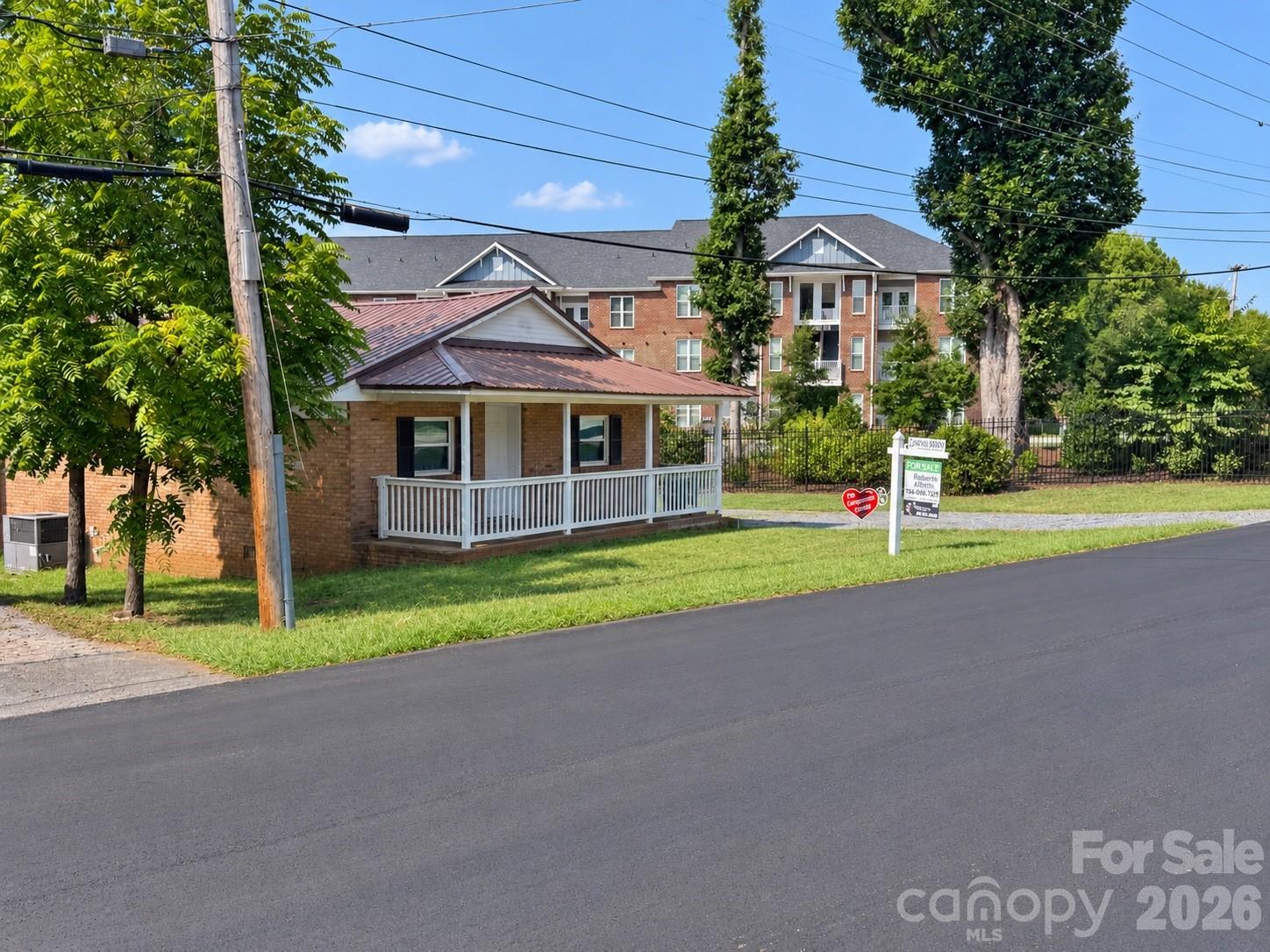 1231 Bradford Heights Road Property Photo 4