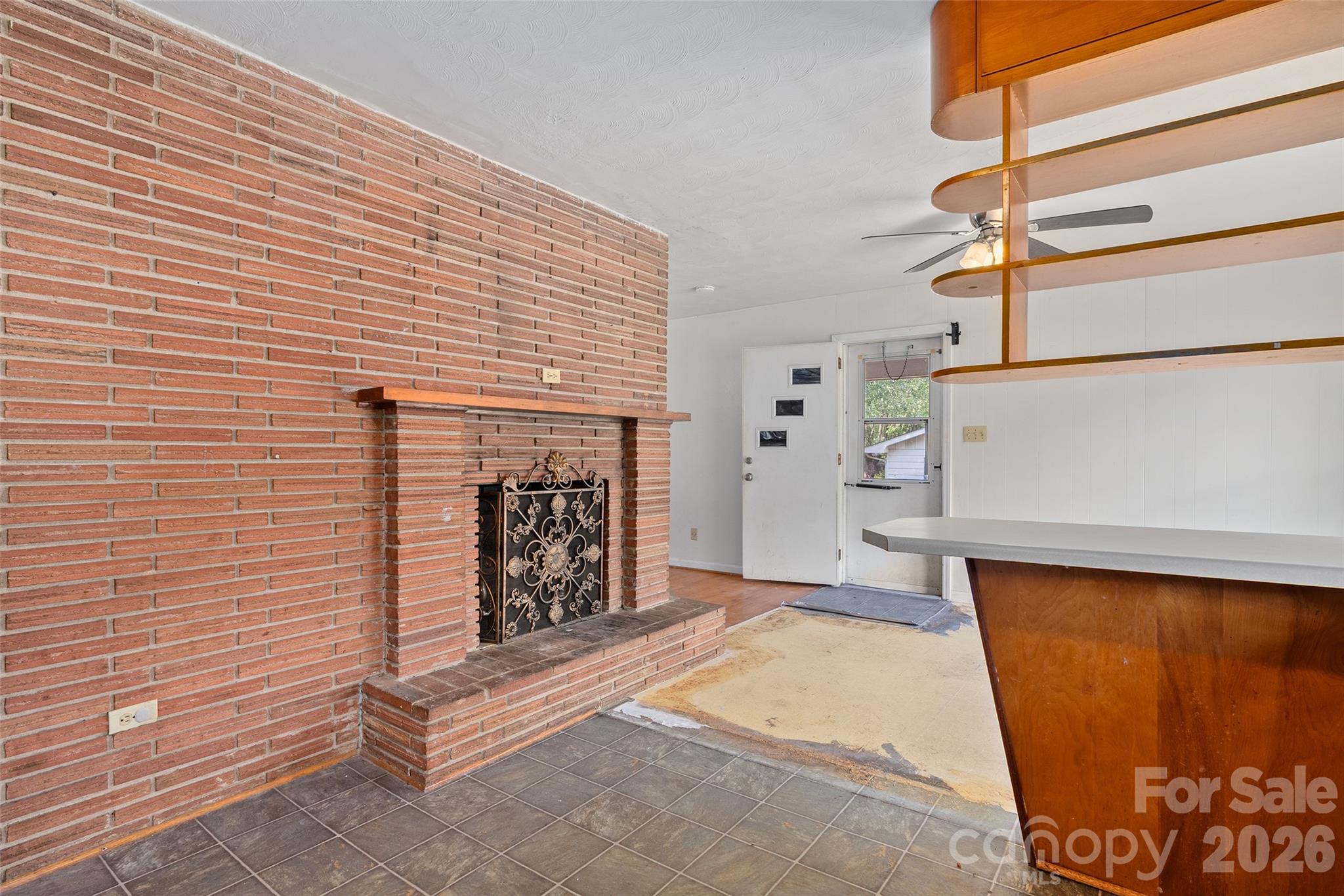 1567 Allens Creek Road Property Photo 6
