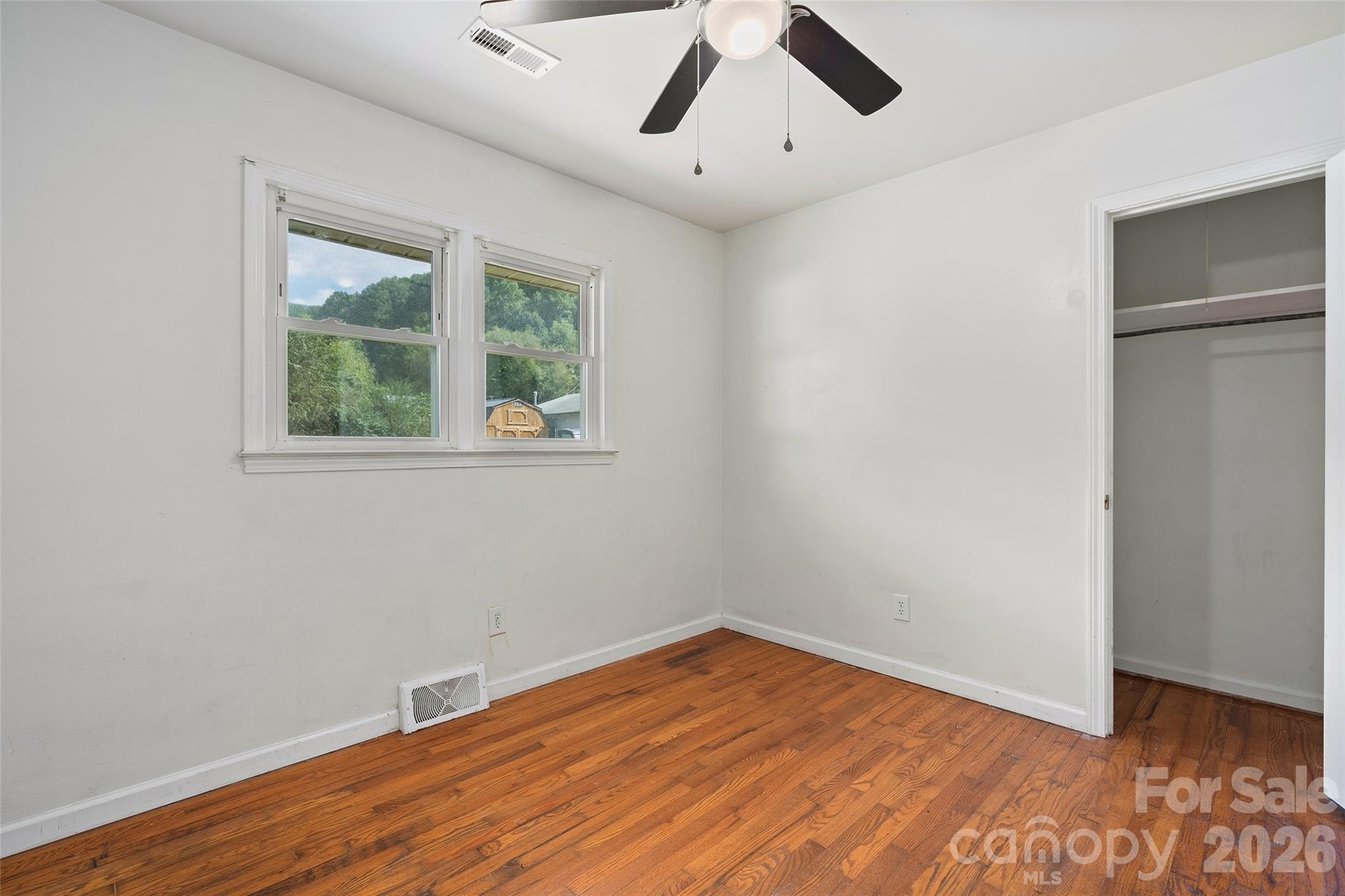 1567 Allens Creek Road Property Photo 9