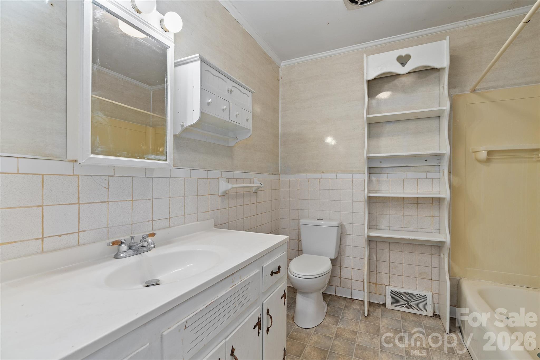 1567 Allens Creek Road Property Photo 10
