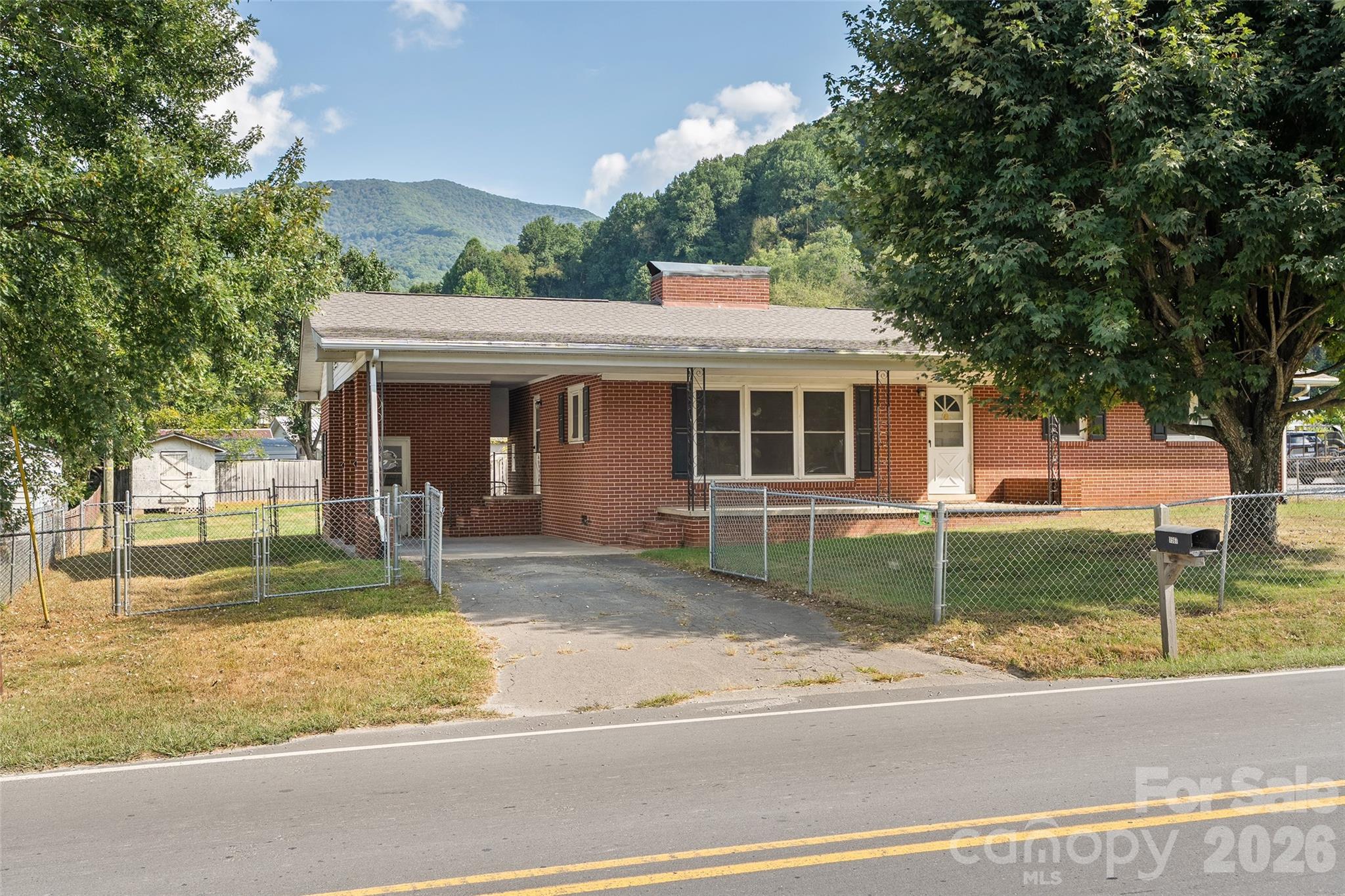1567 Allens Creek Road Property Photo 16