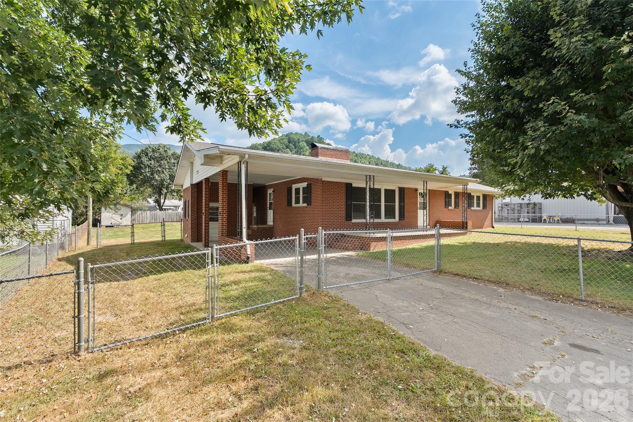 1567 Allens Creek Road Property Photo 17