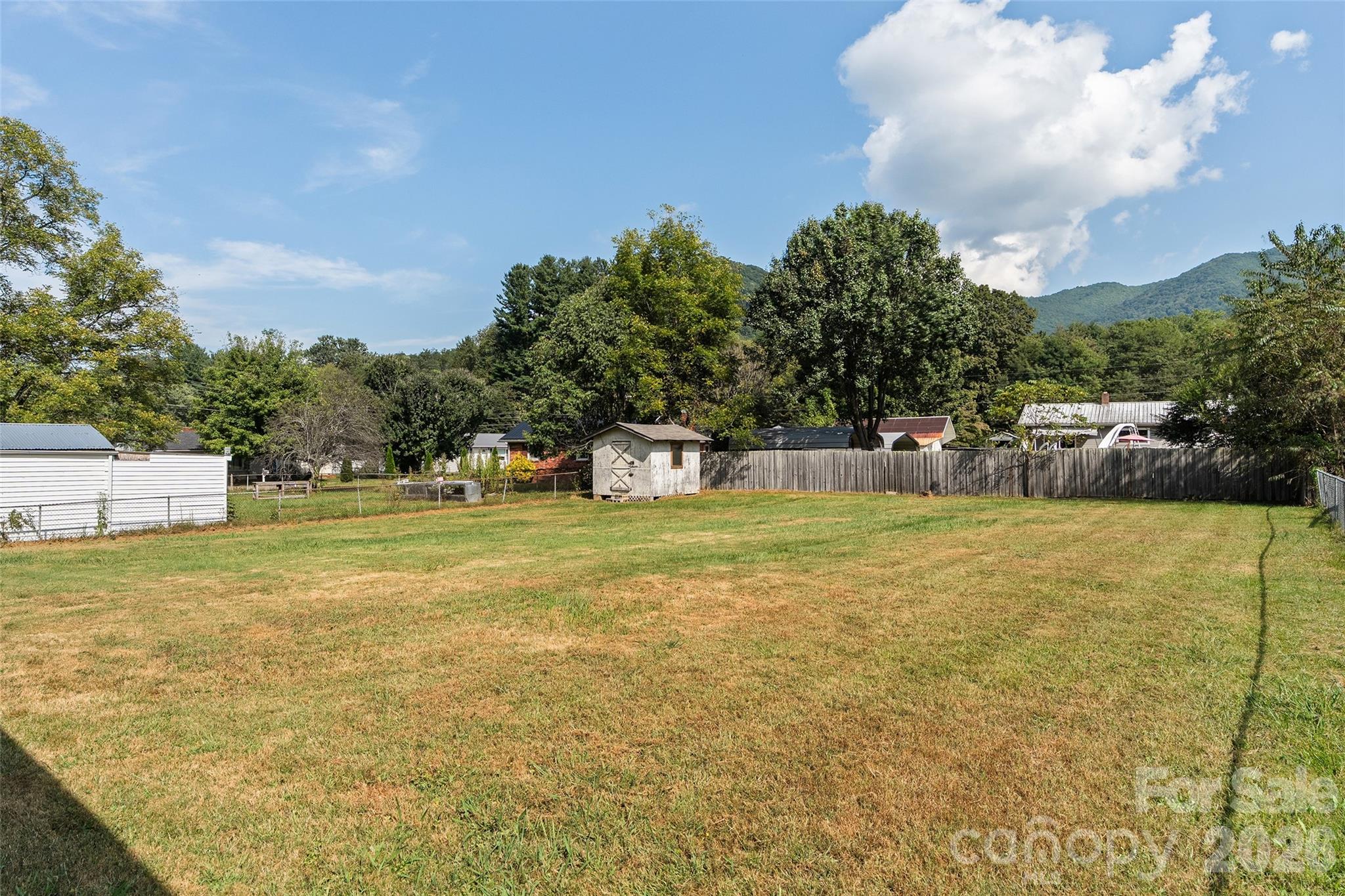 1567 Allens Creek Road Property Photo 18