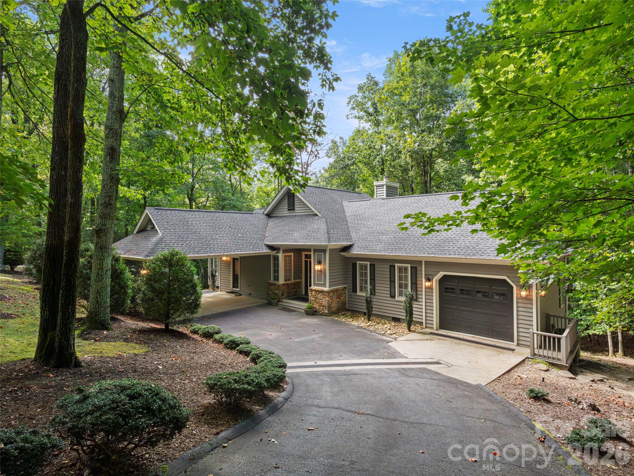 108 Little Cherokee Ridge Property Photo 1