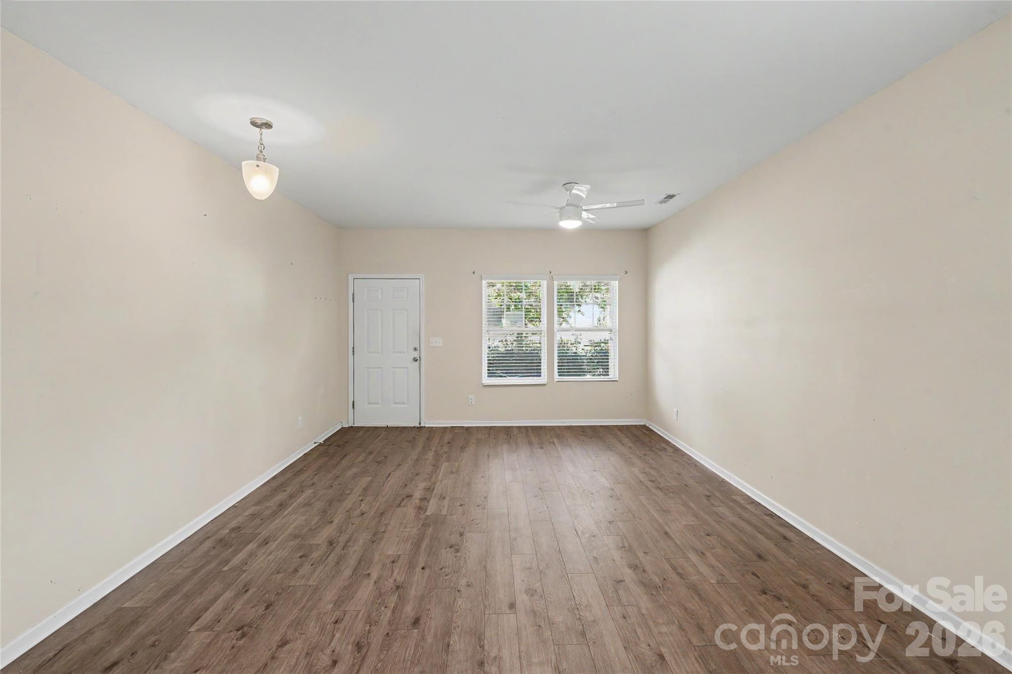 460 Dutch White Drive Property Photo 8