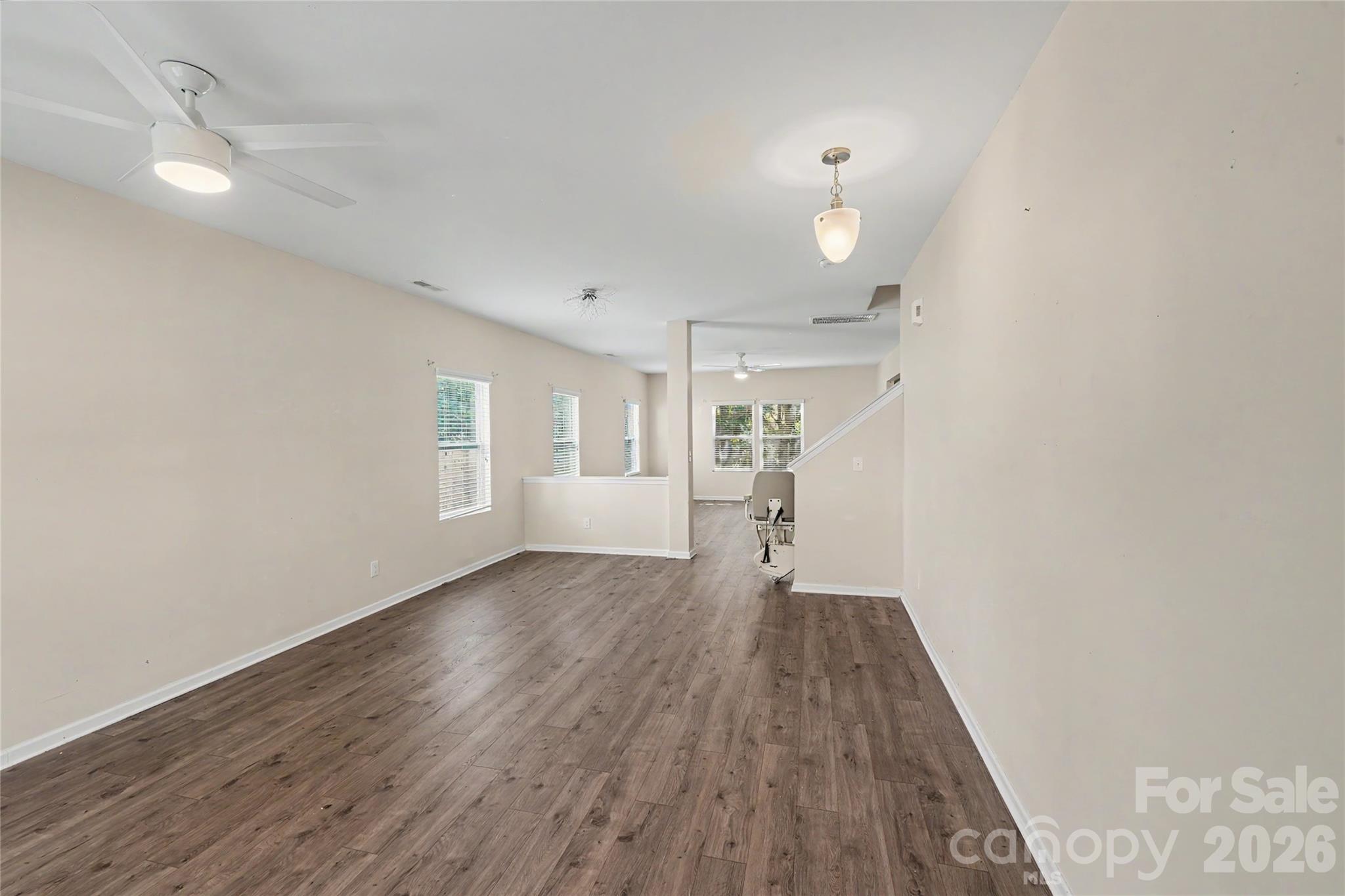 460 Dutch White Drive Property Photo 9