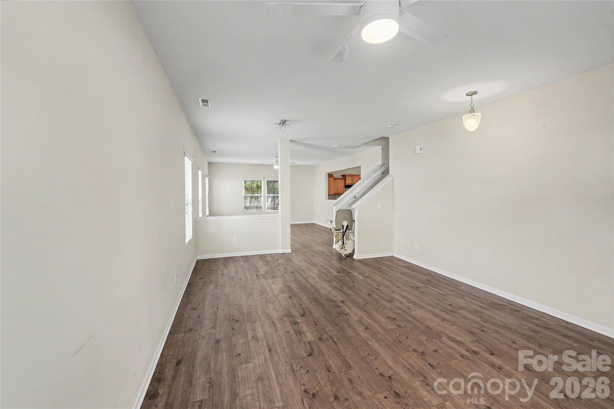 460 Dutch White Drive Property Photo 11