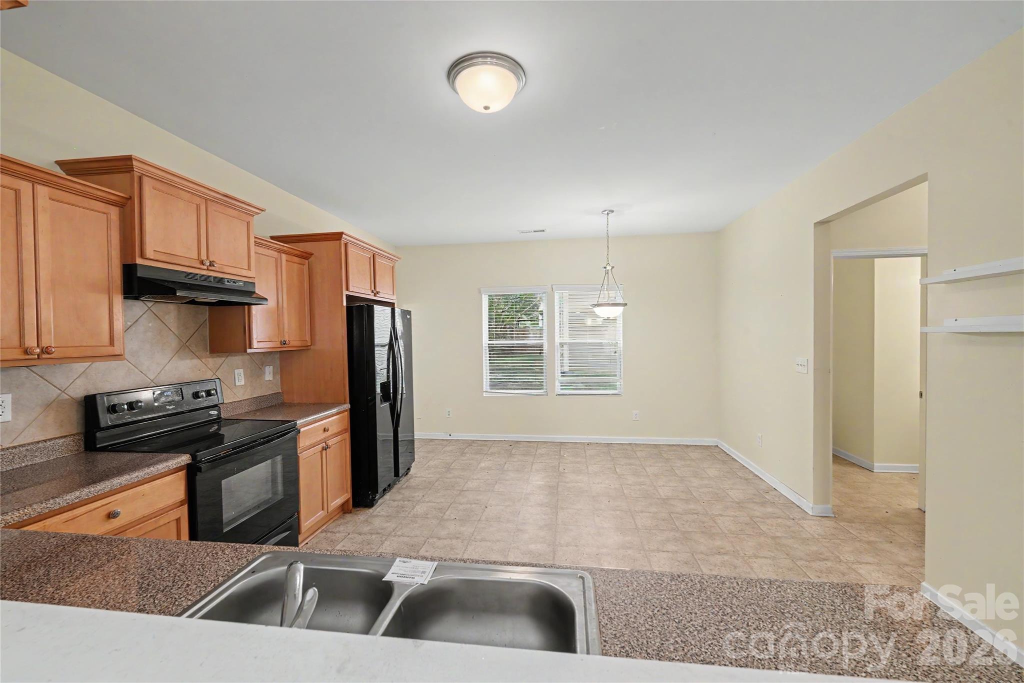 460 Dutch White Drive Property Photo 14