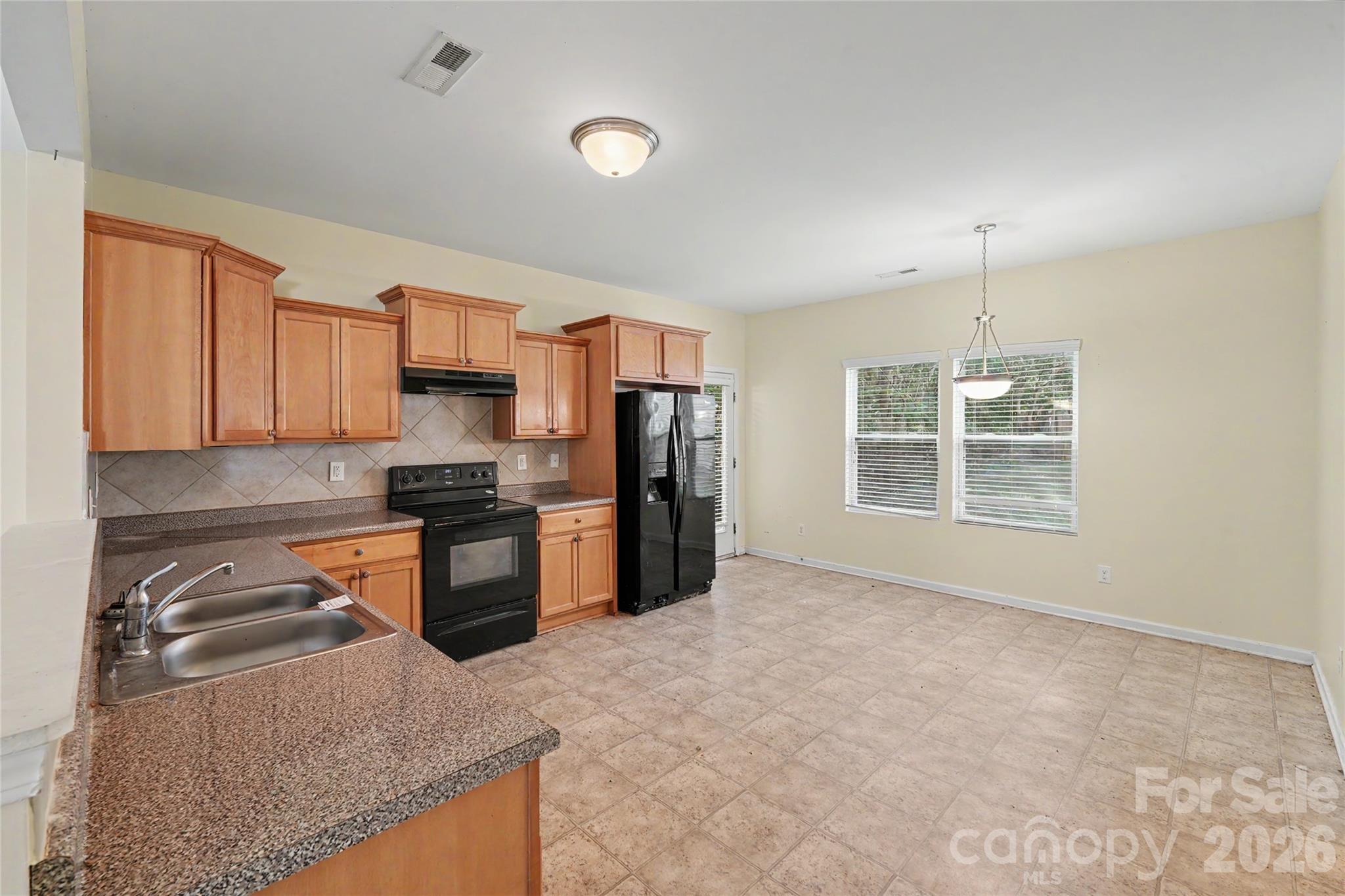 460 Dutch White Drive Property Photo 15