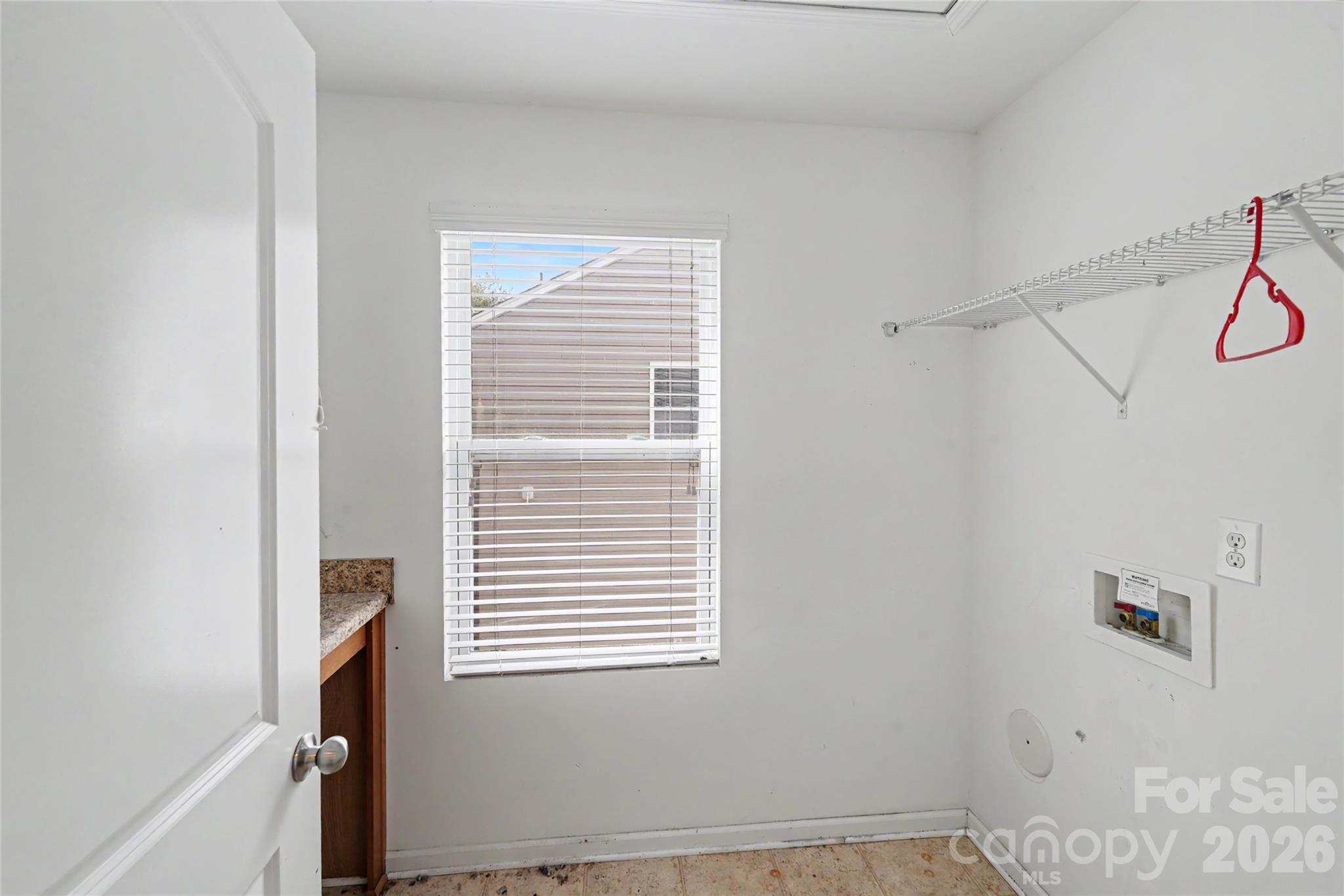 460 Dutch White Drive Property Photo 25