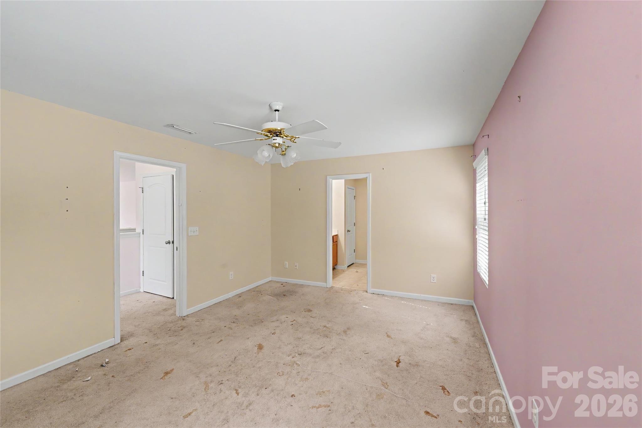 460 Dutch White Drive Property Photo 28