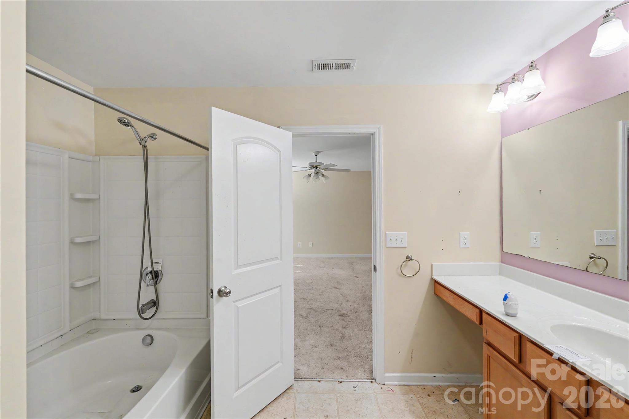 460 Dutch White Drive Property Photo 29
