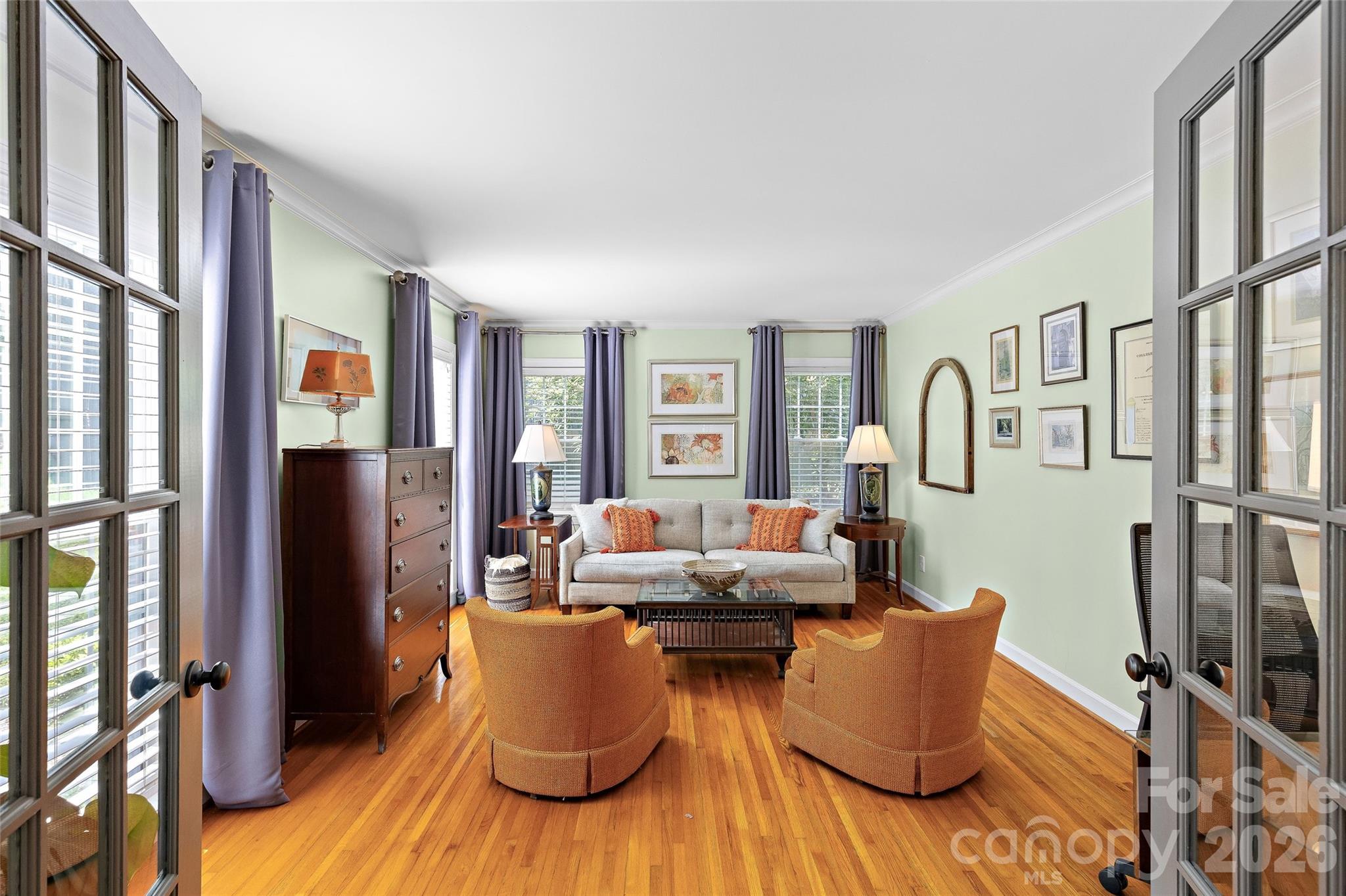 1109 Tuxedo Court Property Photo 8