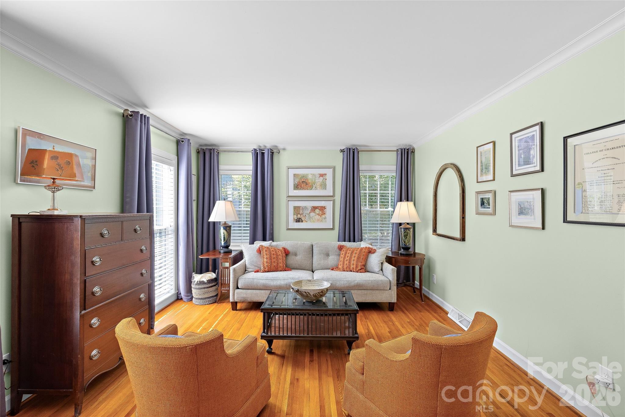 1109 Tuxedo Court Property Photo 9