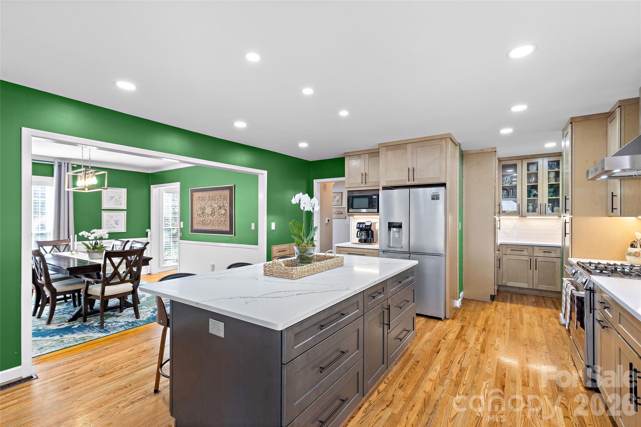 1109 Tuxedo Court Property Photo 13