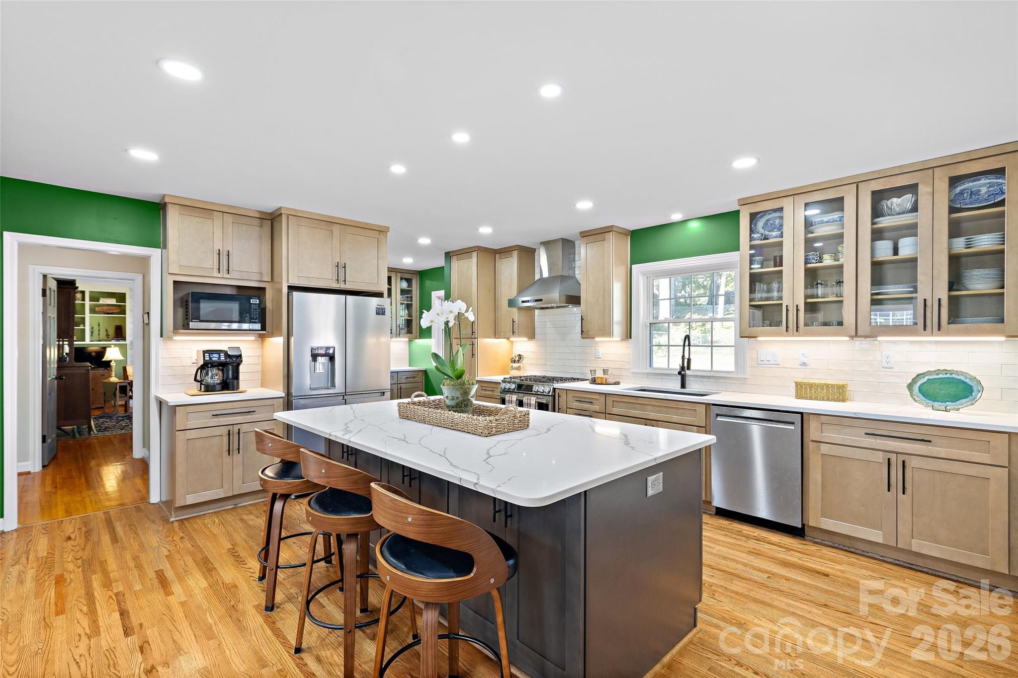 1109 Tuxedo Court Property Photo 14