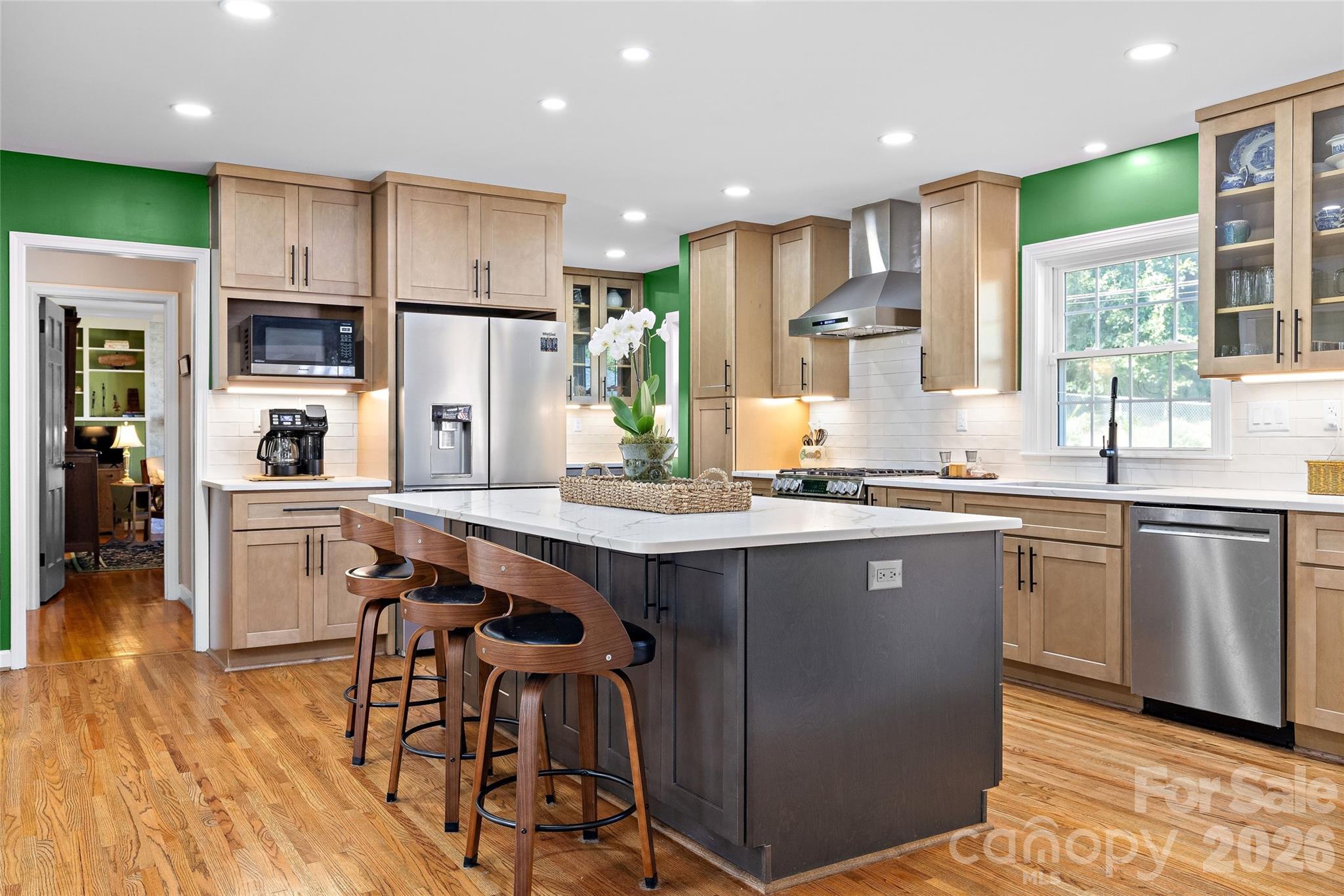 1109 Tuxedo Court Property Photo 16